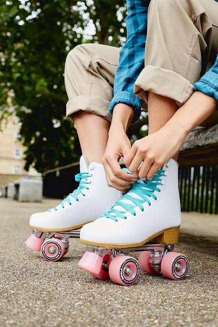 Urban Outfitters - WHT Impala Rollerskates White Quad Roller Skates