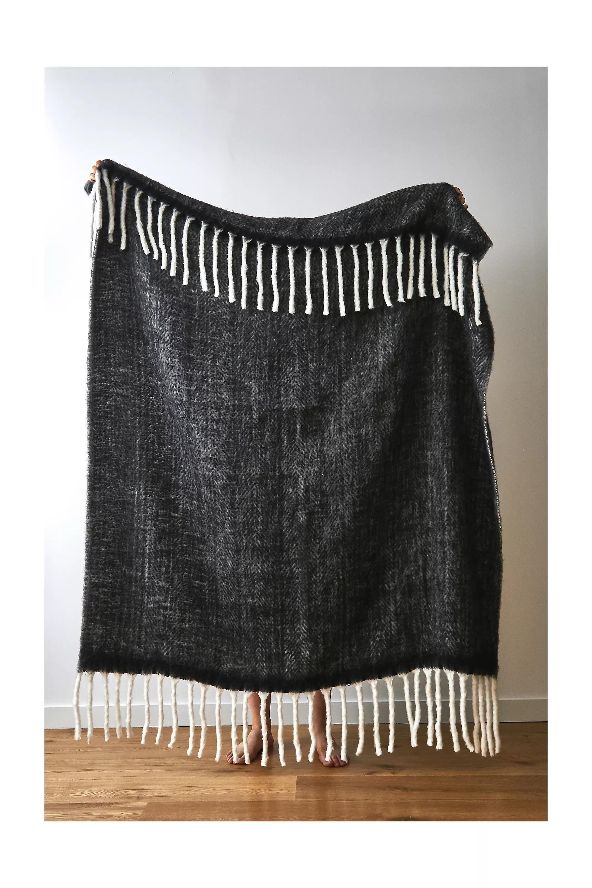 Black Cosy Throw Blanket, , large image number 0
