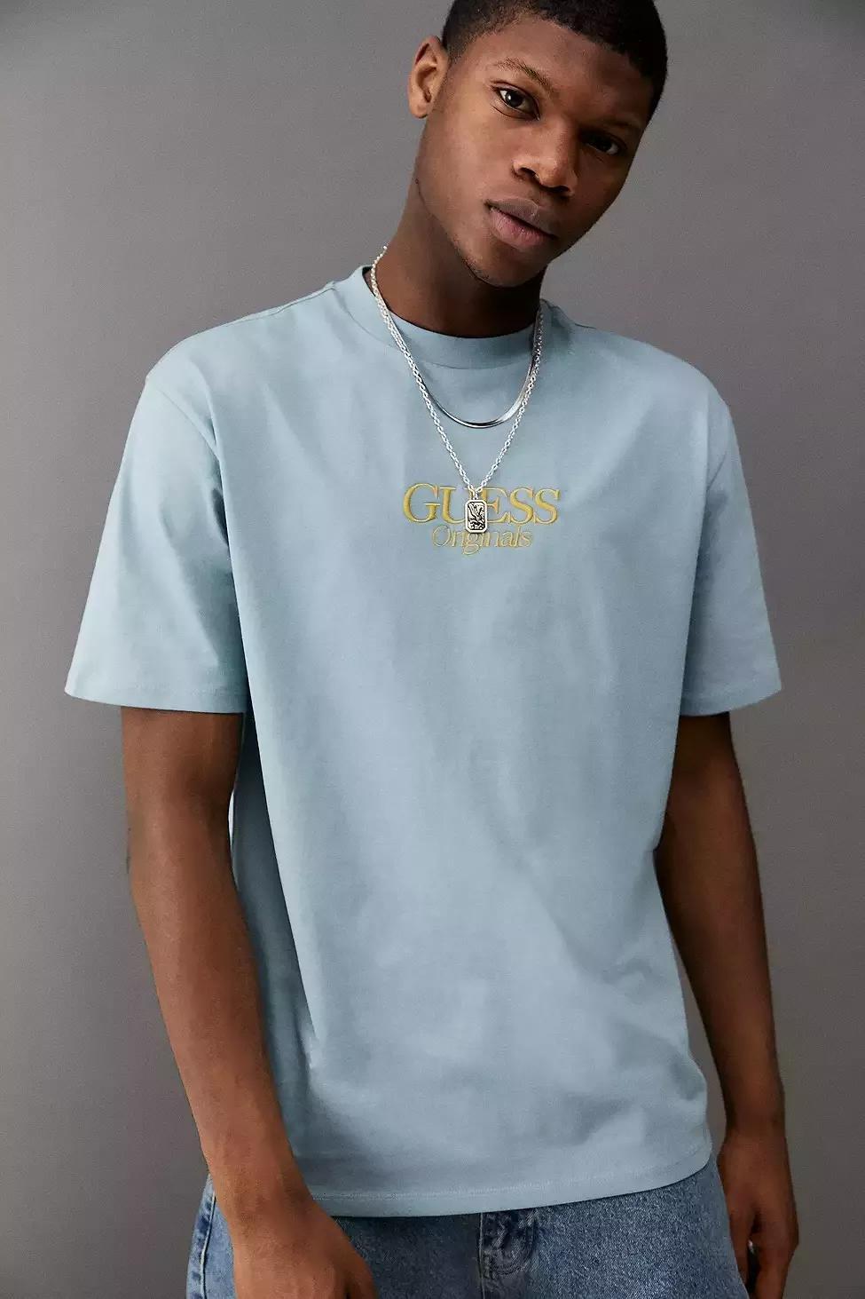 Guess t shirt store urban outfitters