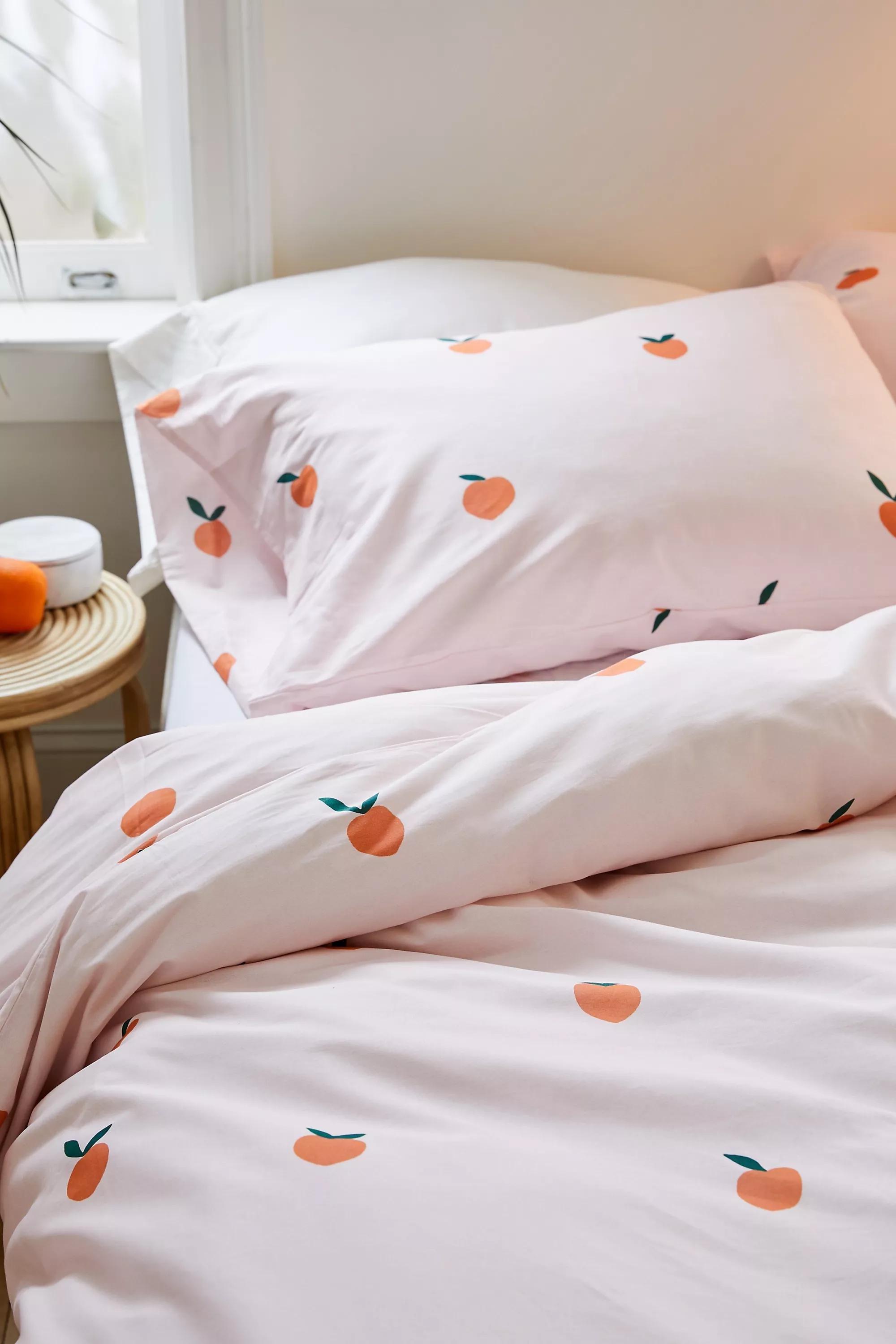 White Pretty Peach Duvet Cover Set, , large image number 0