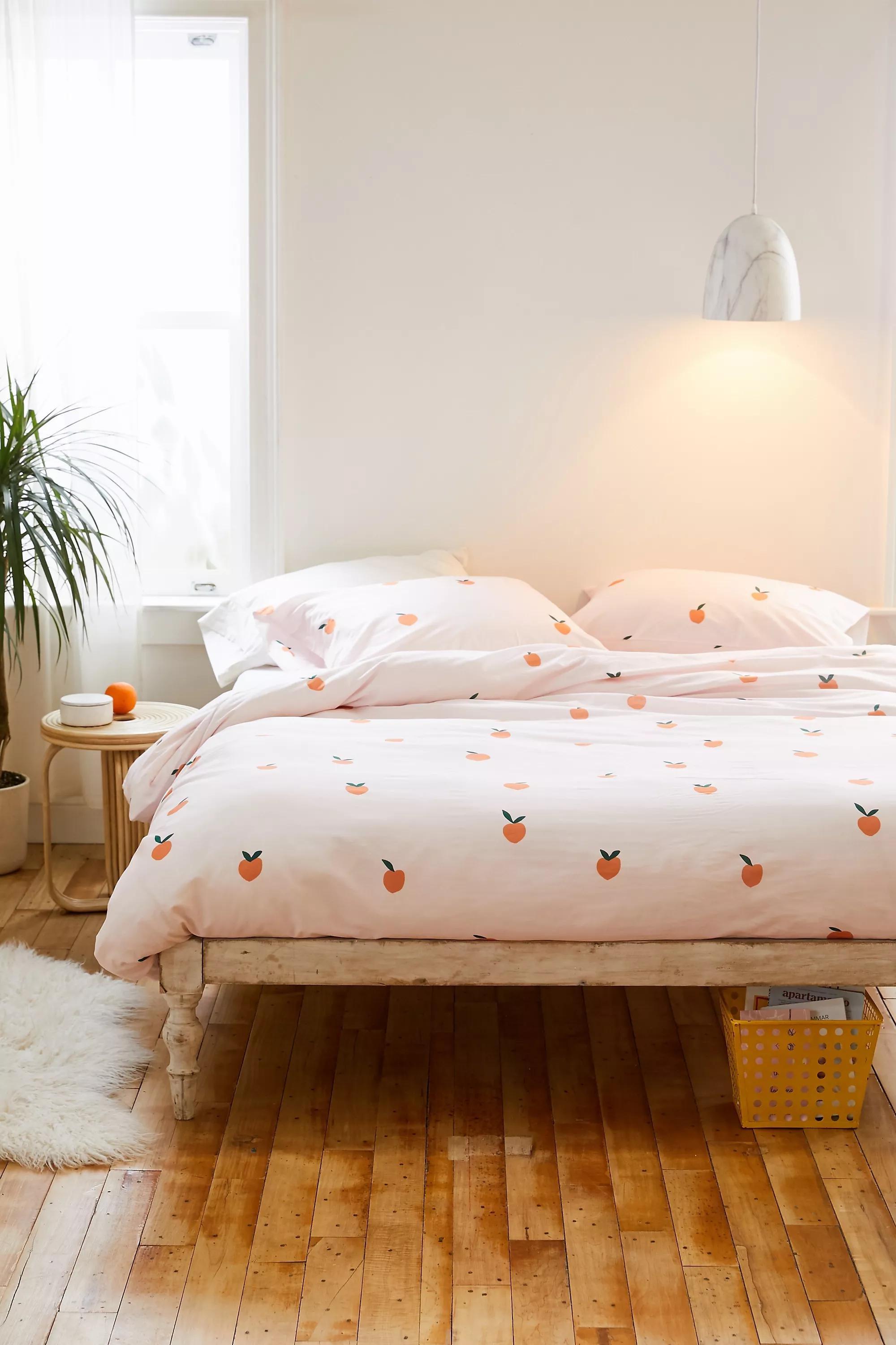 White Pretty Peach Duvet Cover Set, , large image number 1