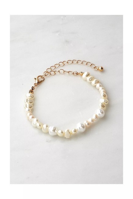 Urban Outfitters - PEARL Mixed Pearl Bracelet