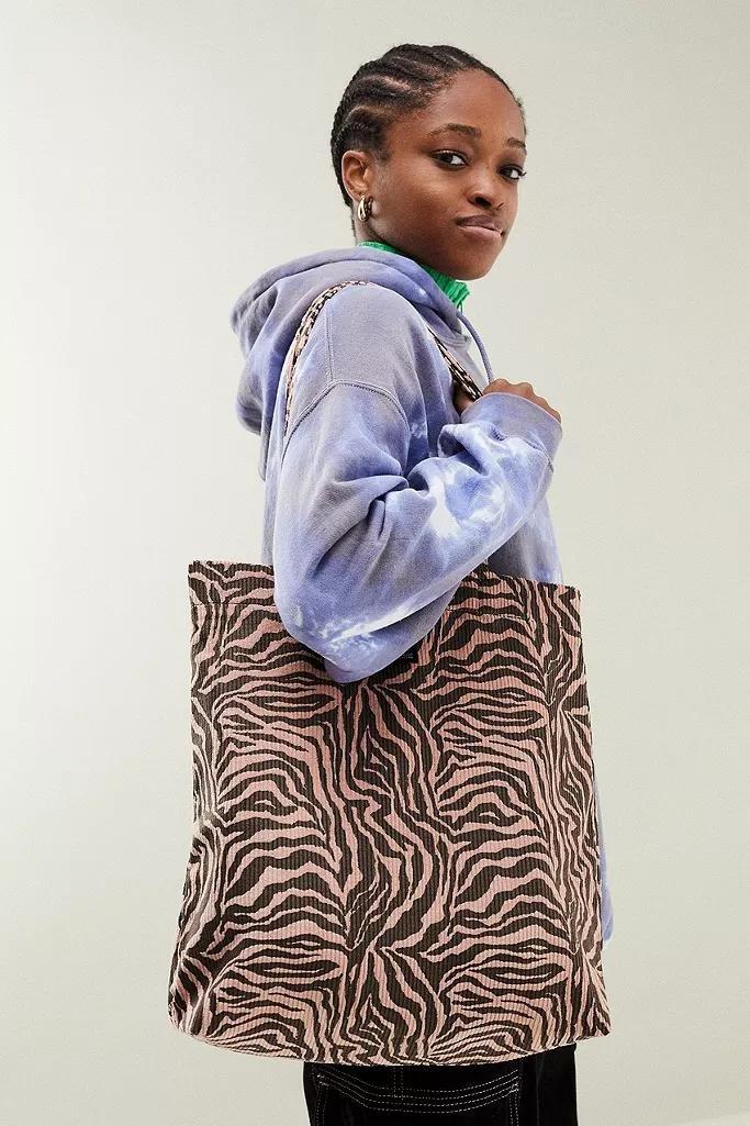 Pink UO Corduroy Animal Print Tote Bag, Women, , large image number 0