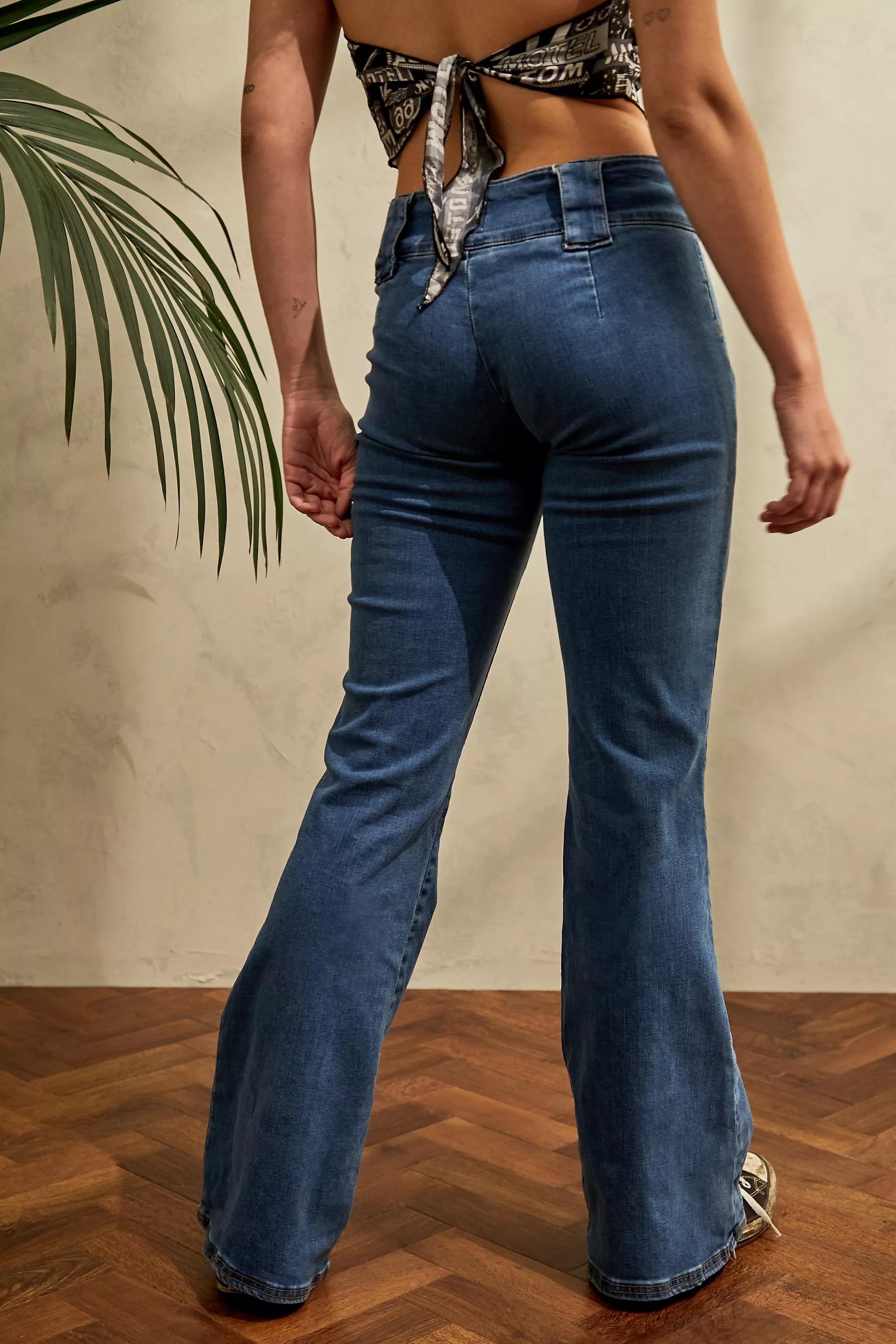 Vintage Blue BDG Missy Low-Rise Flare Jeans, Women, , large image number 2