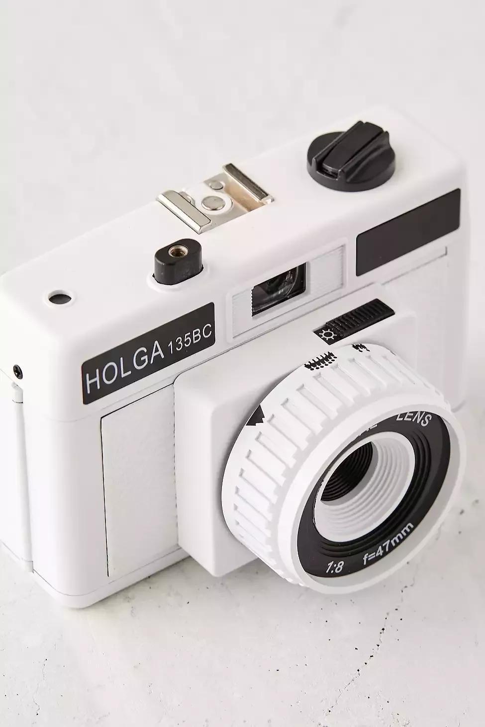 WHT Holga UO Exclusive White 135BC Plastic 35mm Camera, , large image number 2