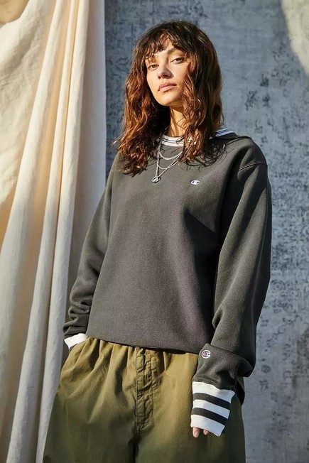 Urban Outfitters - Black Champion UO Exclusive Sweatshirt