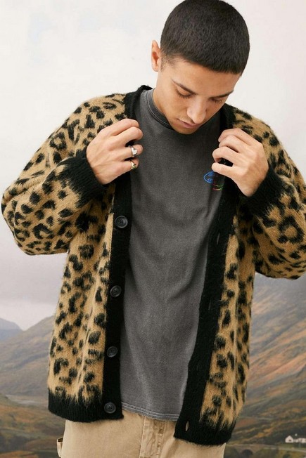Urban Outfitters - Brown Iets Frans... Leopard Print Cardigan