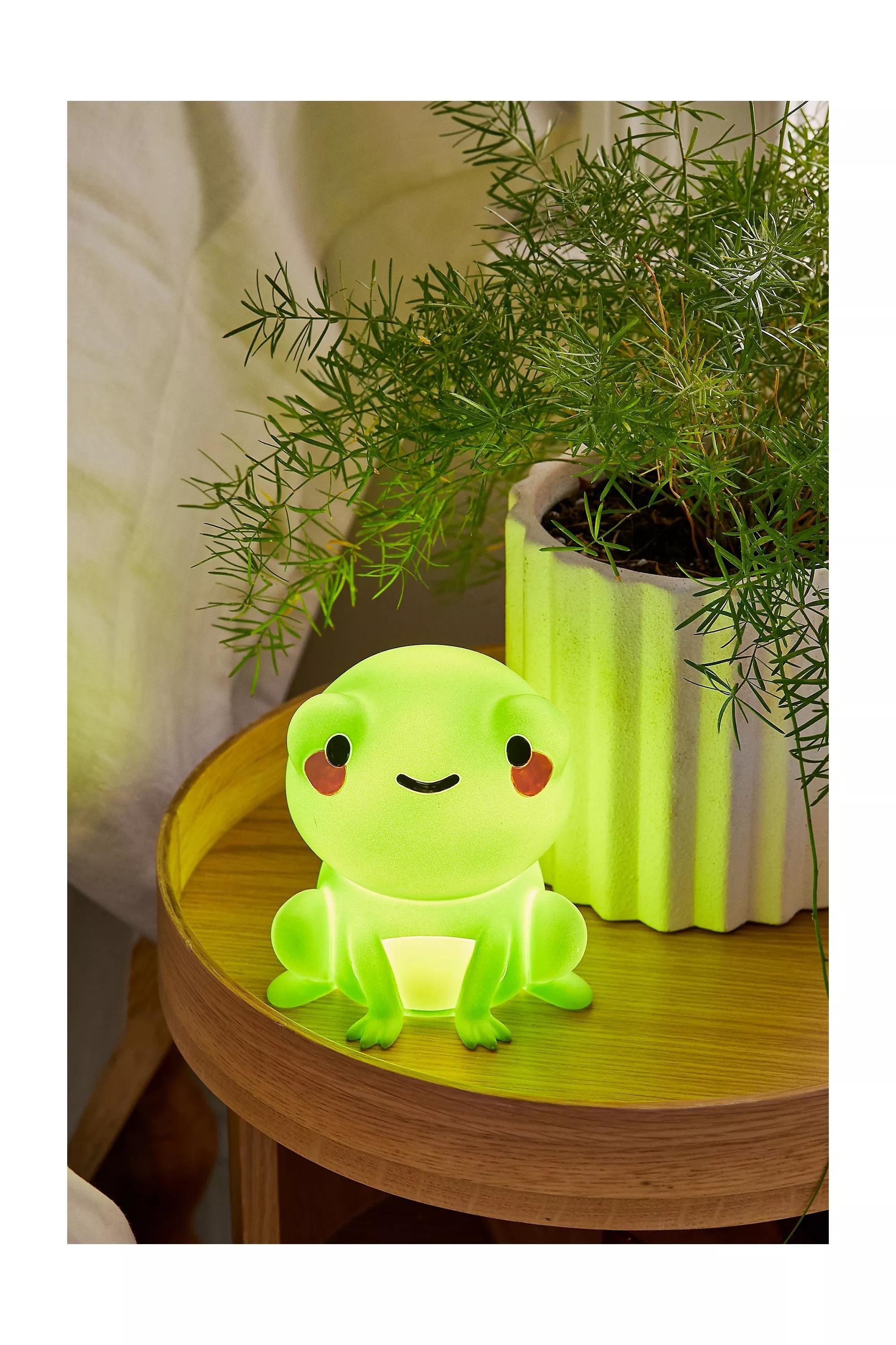 Cute deals frog lamp