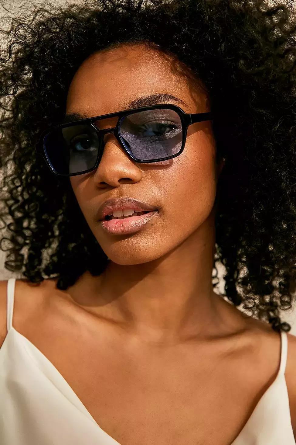 BLUE UO The LJ Aviator Sunglasses, , large image number 0