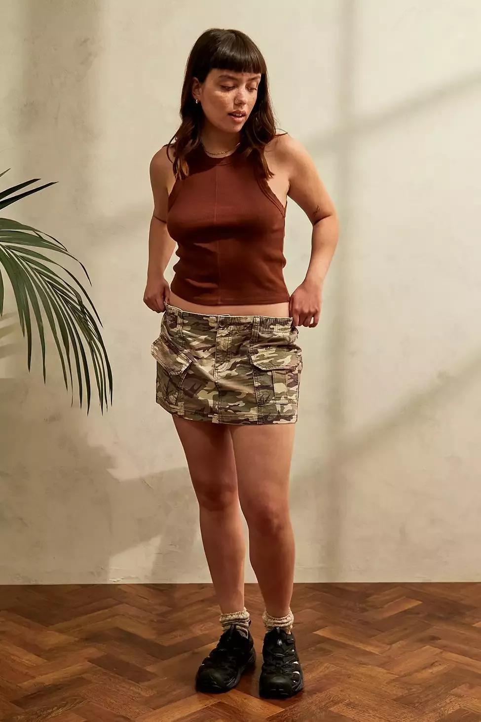 Camo skirt outlet urban outfitters