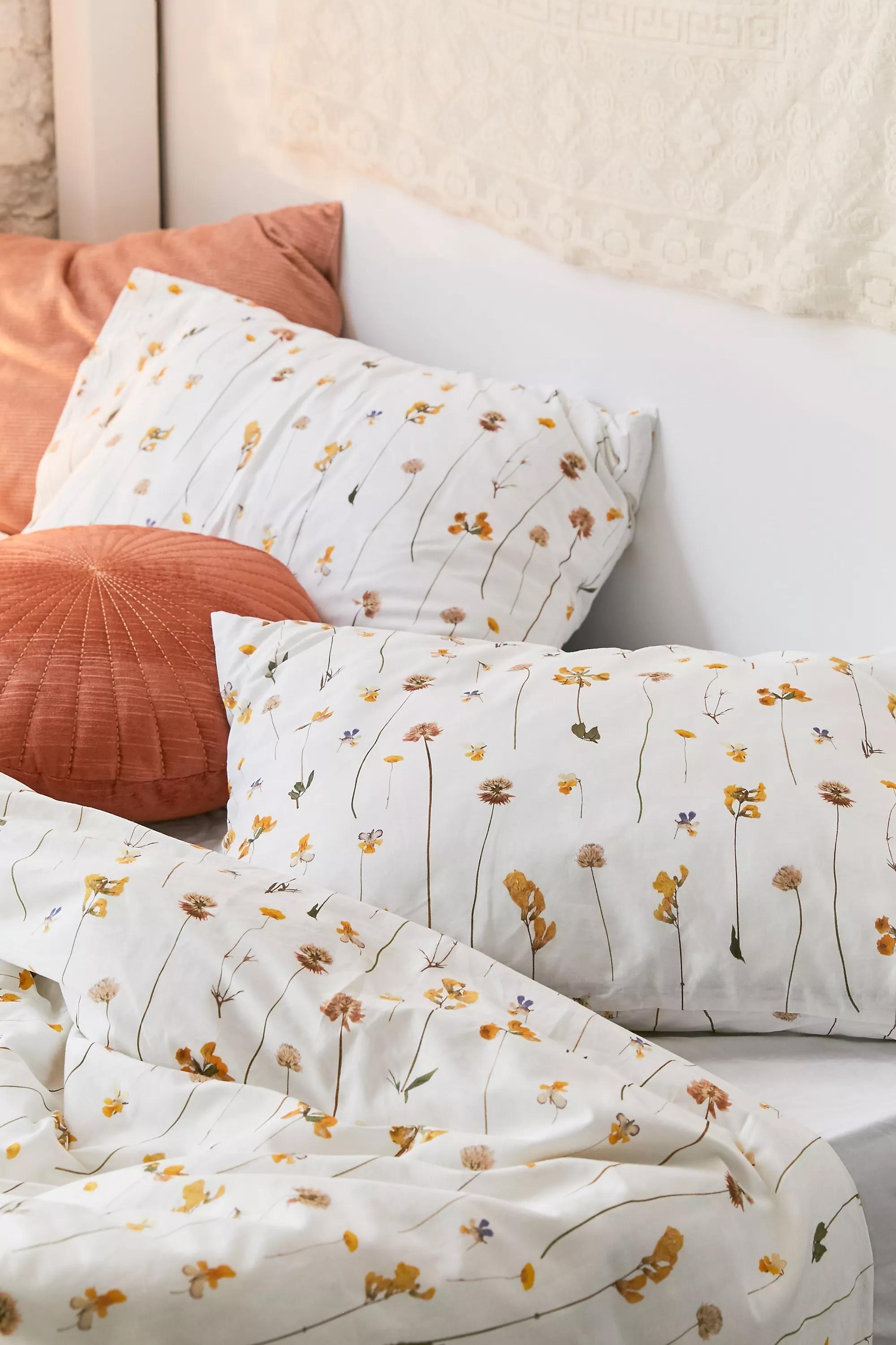 White Buttercup Duvet Set, , large image number 4