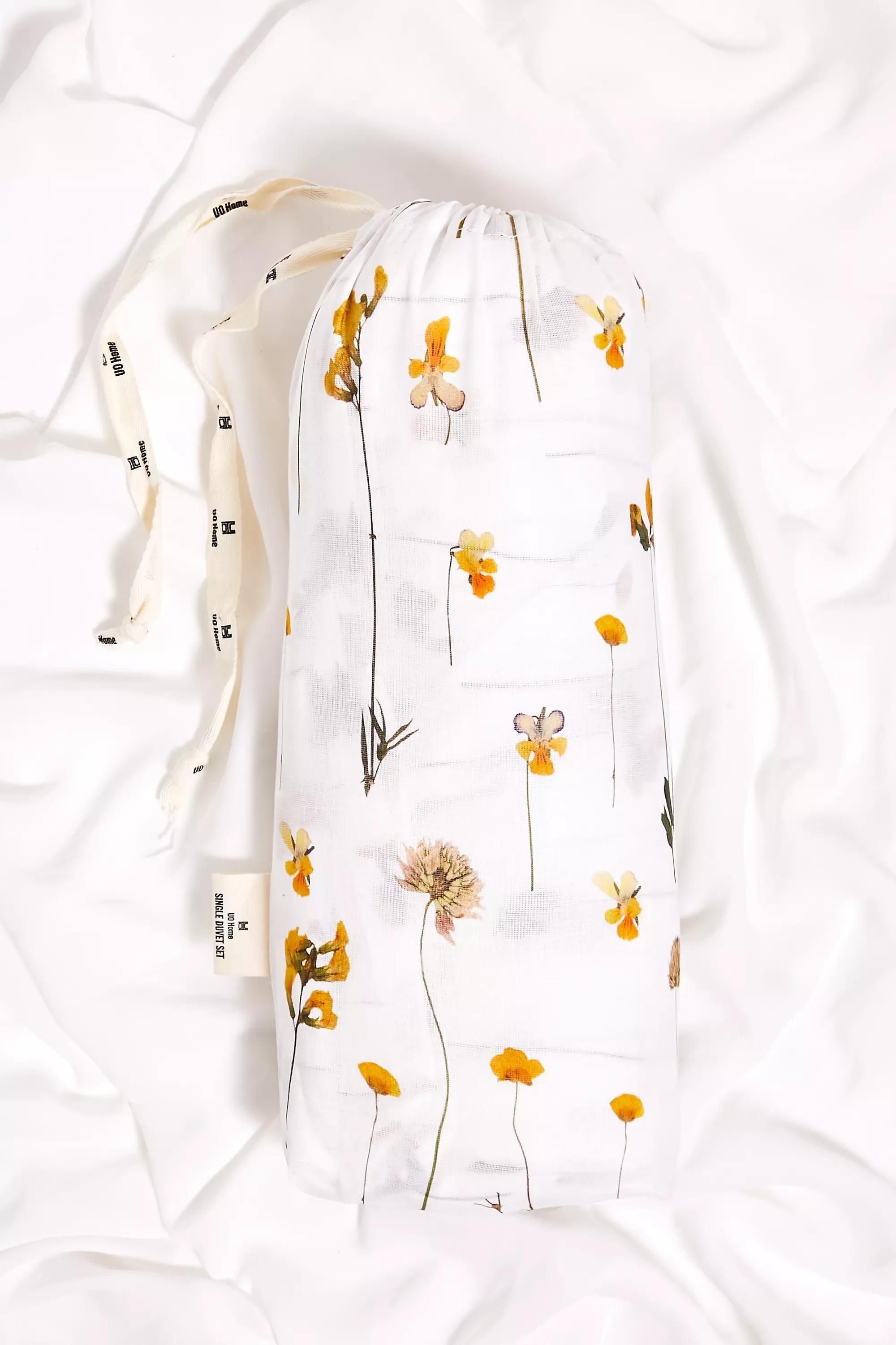 White Buttercup Duvet Set, , large image number 5