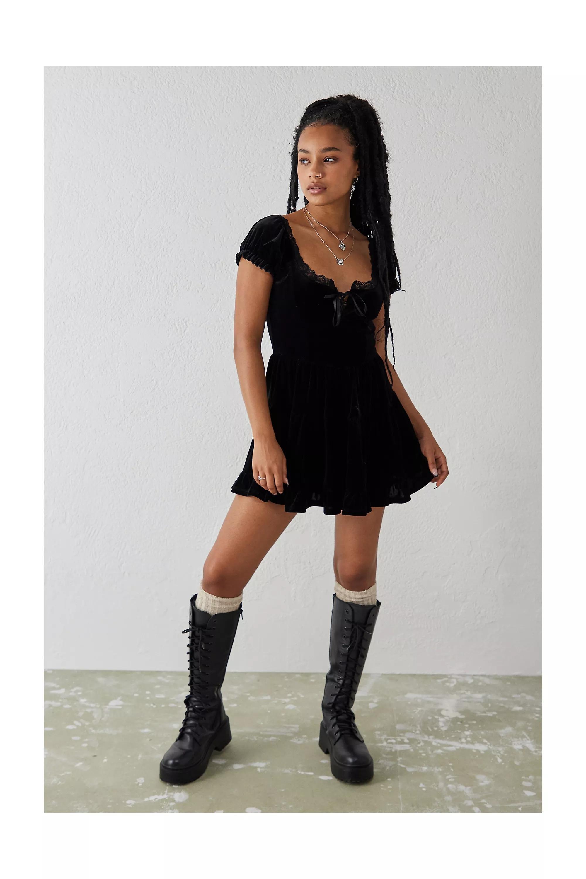 Black Lily Velvet Playsuit, , large image number 1