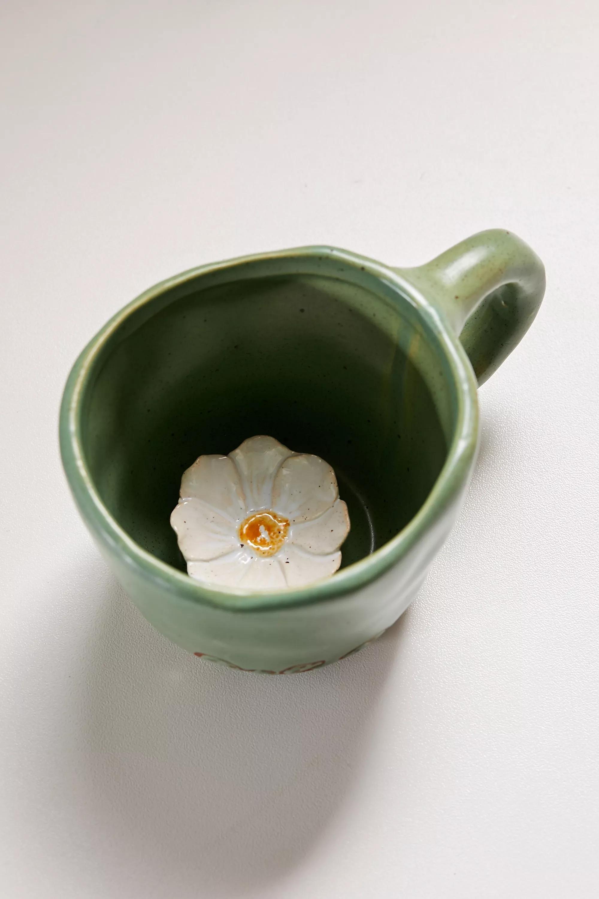 Green Peekaboo Flower Mug, GRN, large image number 1