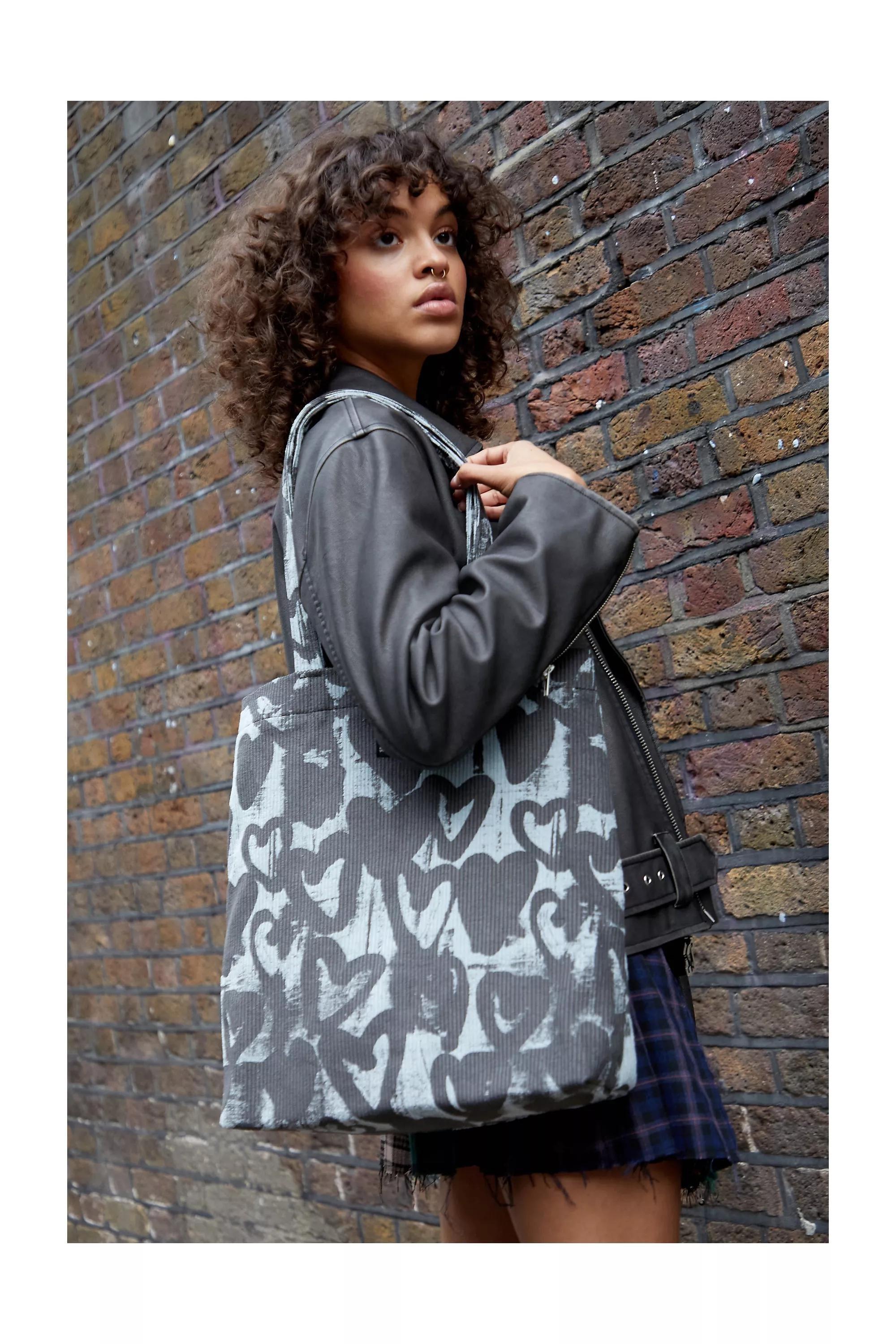 Black Heart Printed Cord Tote, , large image number 1