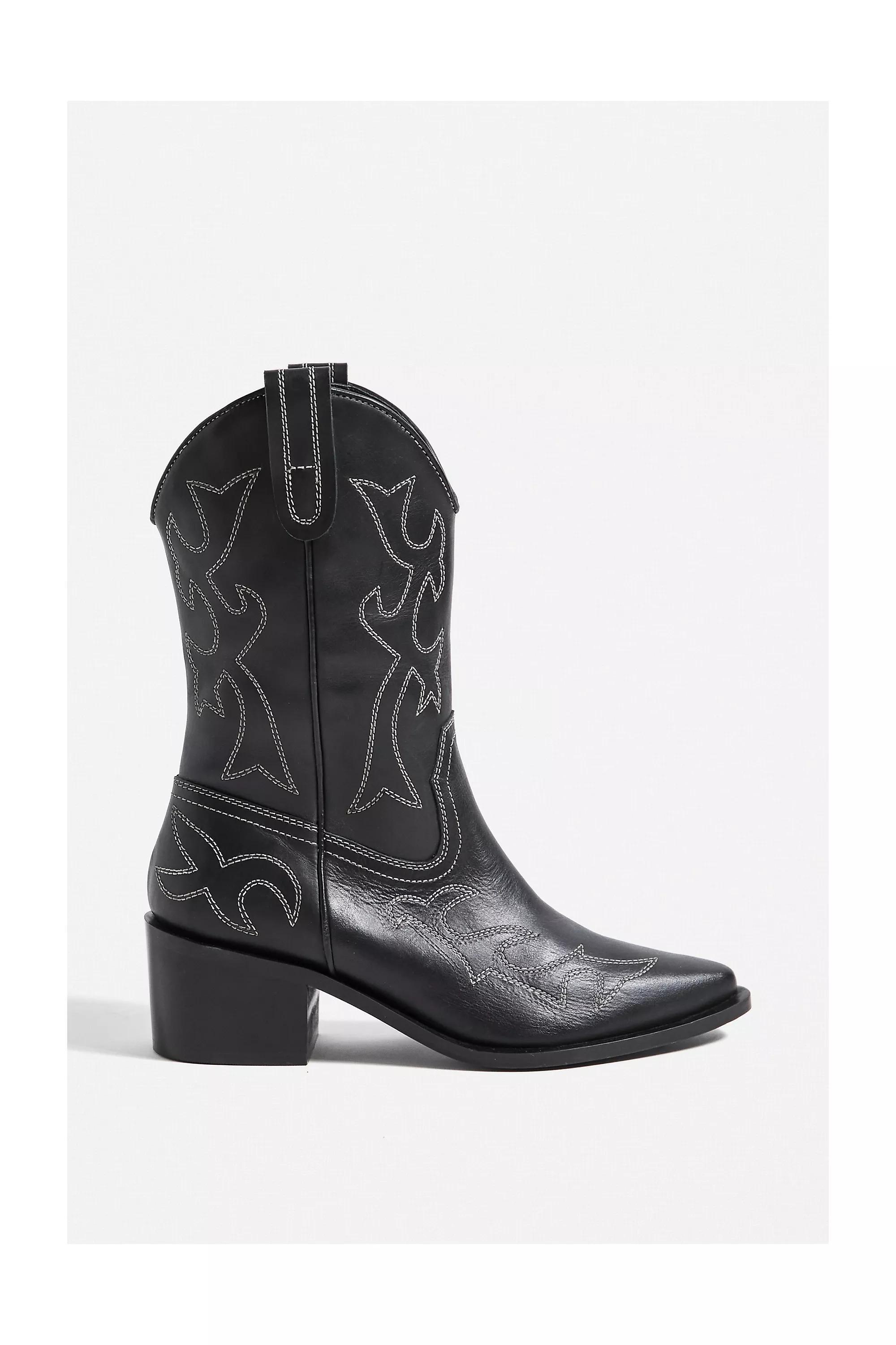 Urban Outfitters - Black Western Cowboy Boots