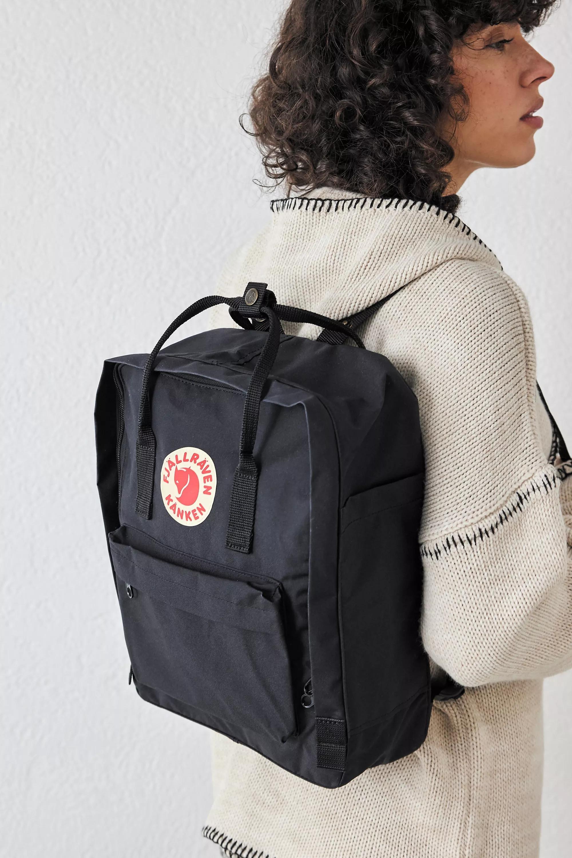 Black Fjallraven Kanken Backpack, BLK, large