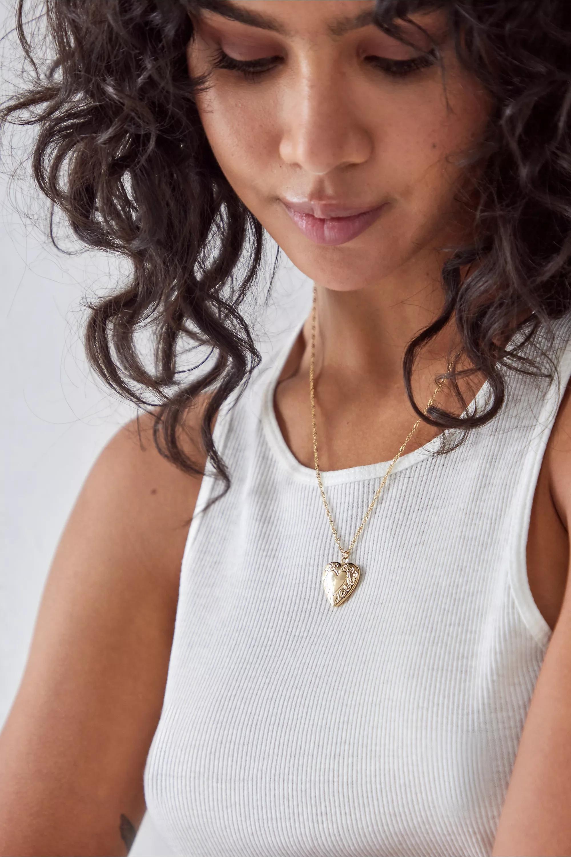 Gold Heart Locket Necklace, GOLD, large image number 1