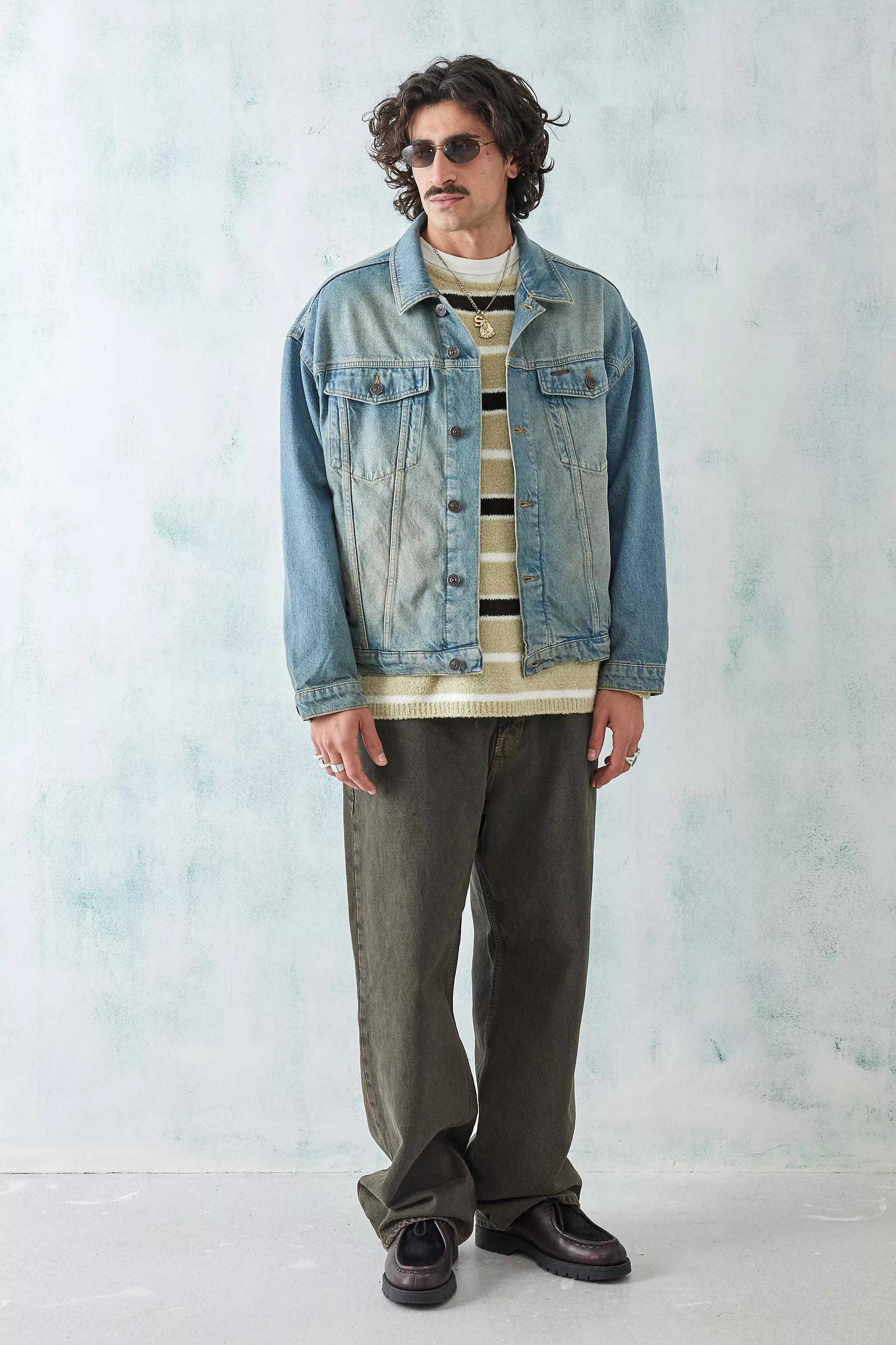 Grunge denim hot sale jacket outfit