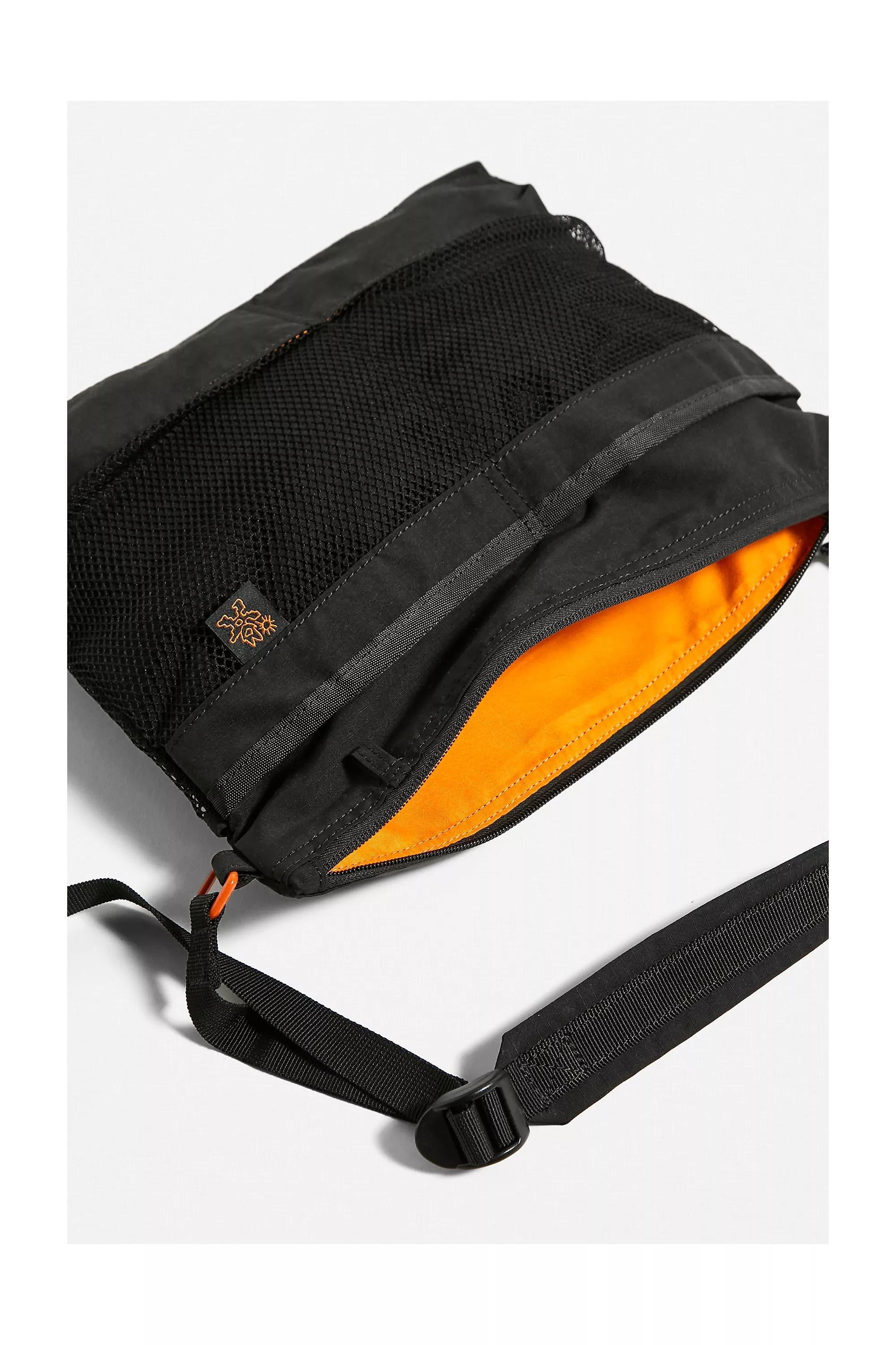 Black Nomad Tech Crossbody Bag, , large image number 4