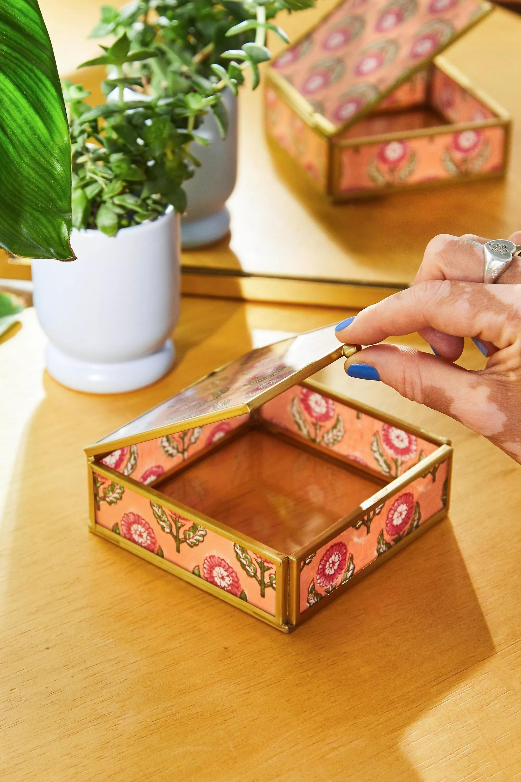 Pink Square Kantha Jewellery Box, , large image number 2