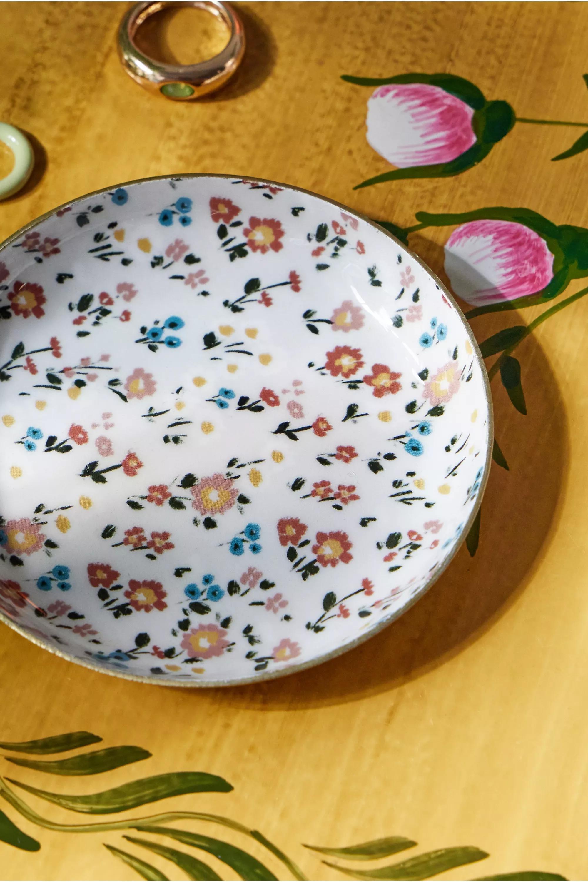 Urban Outfitters - ASSORT White Floral Trinket Tray