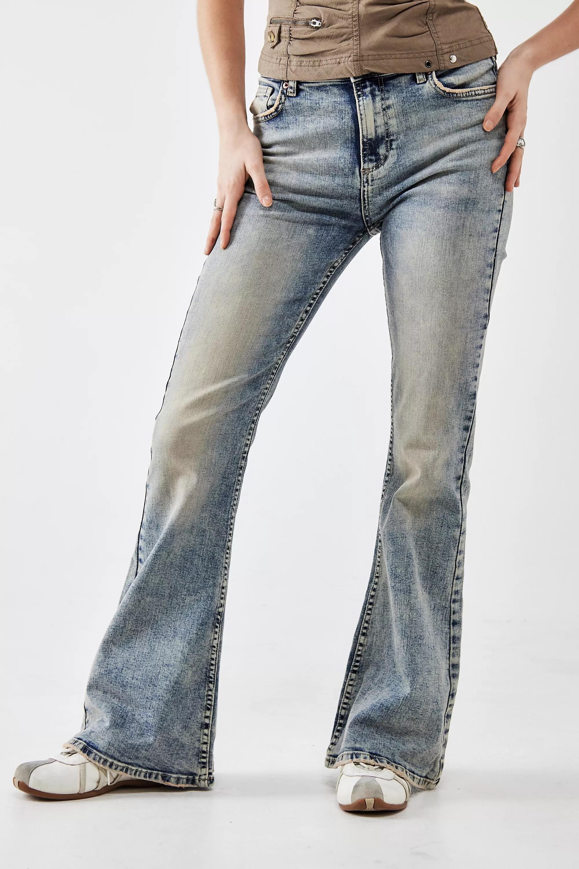 Mid rise 2024 flare jeans