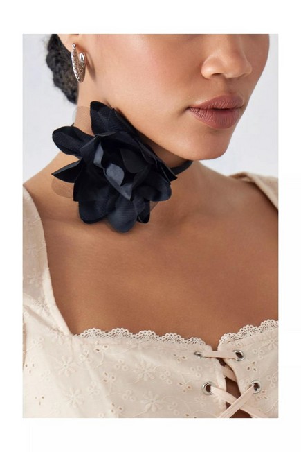 Urban Outfitters - Black Oversized Mesh Flower Choker Necklace