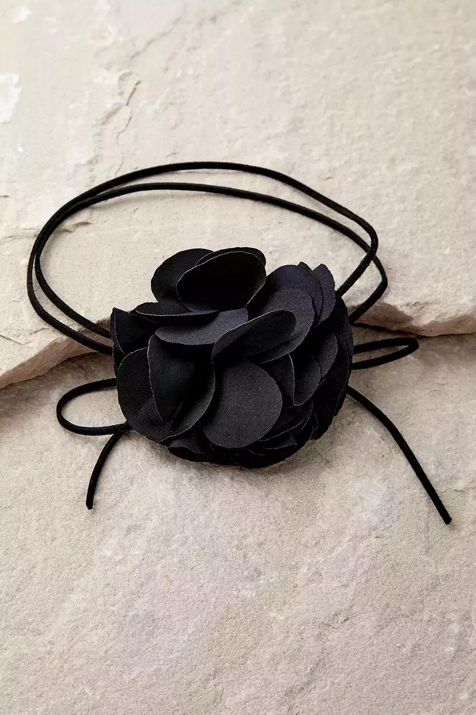 Black Silence + Noise Jem Layered Flower Choker, , large image number 1