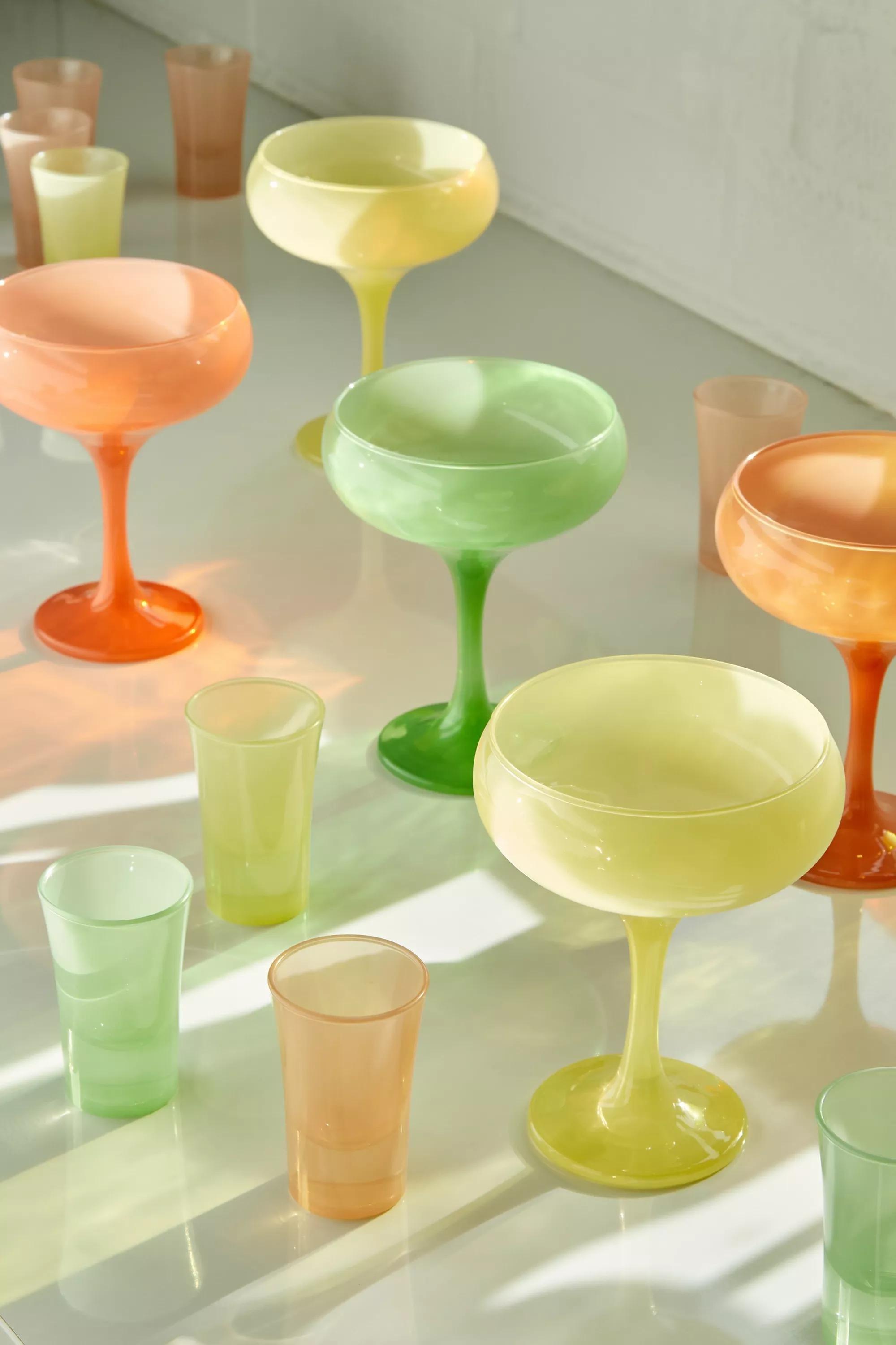 Green Pastel Champagne Coupe, GRN, large image number 4