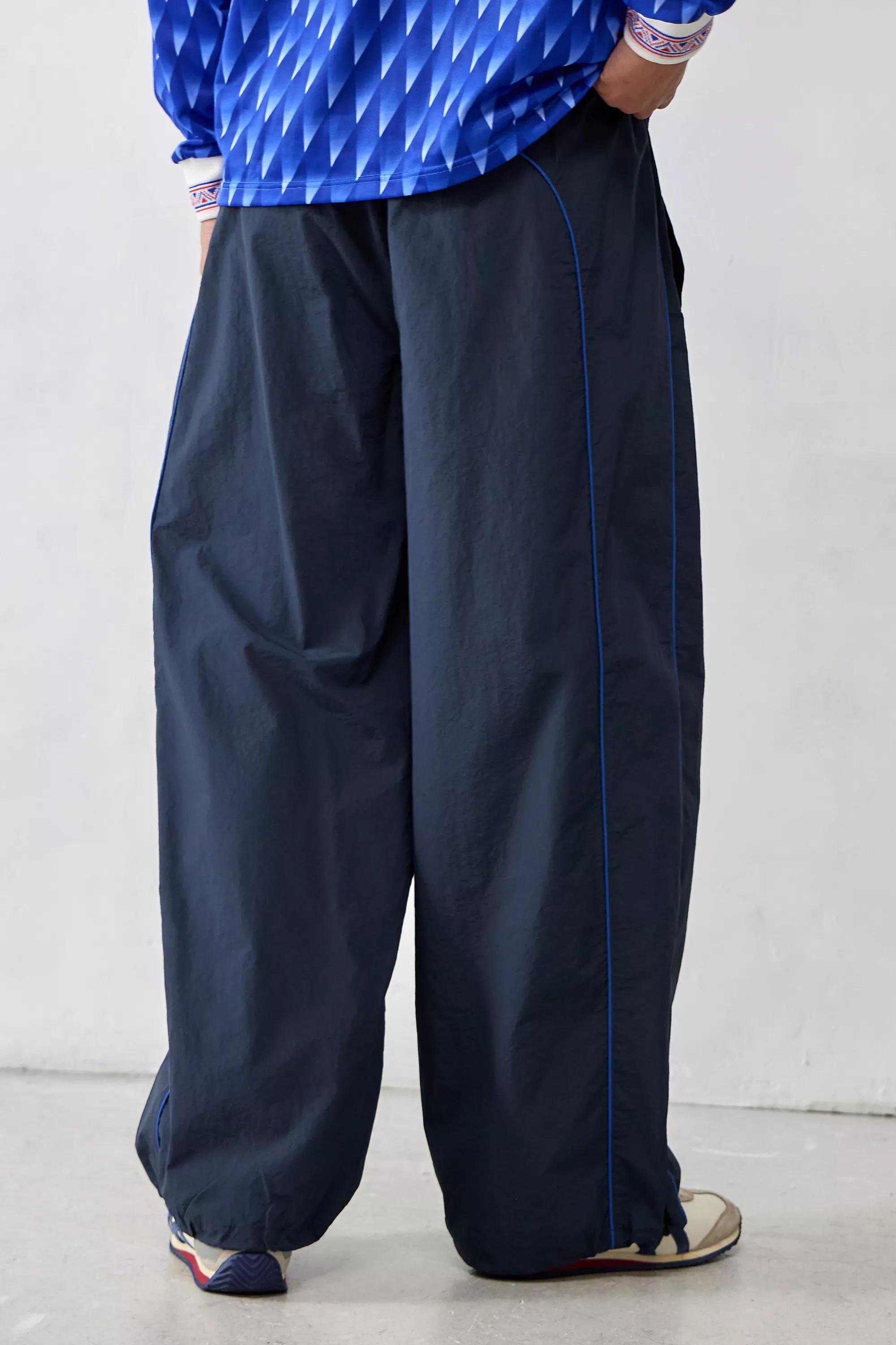 Urban Outfitters - Navy Iets Frans... Navy Baggy Track Pants