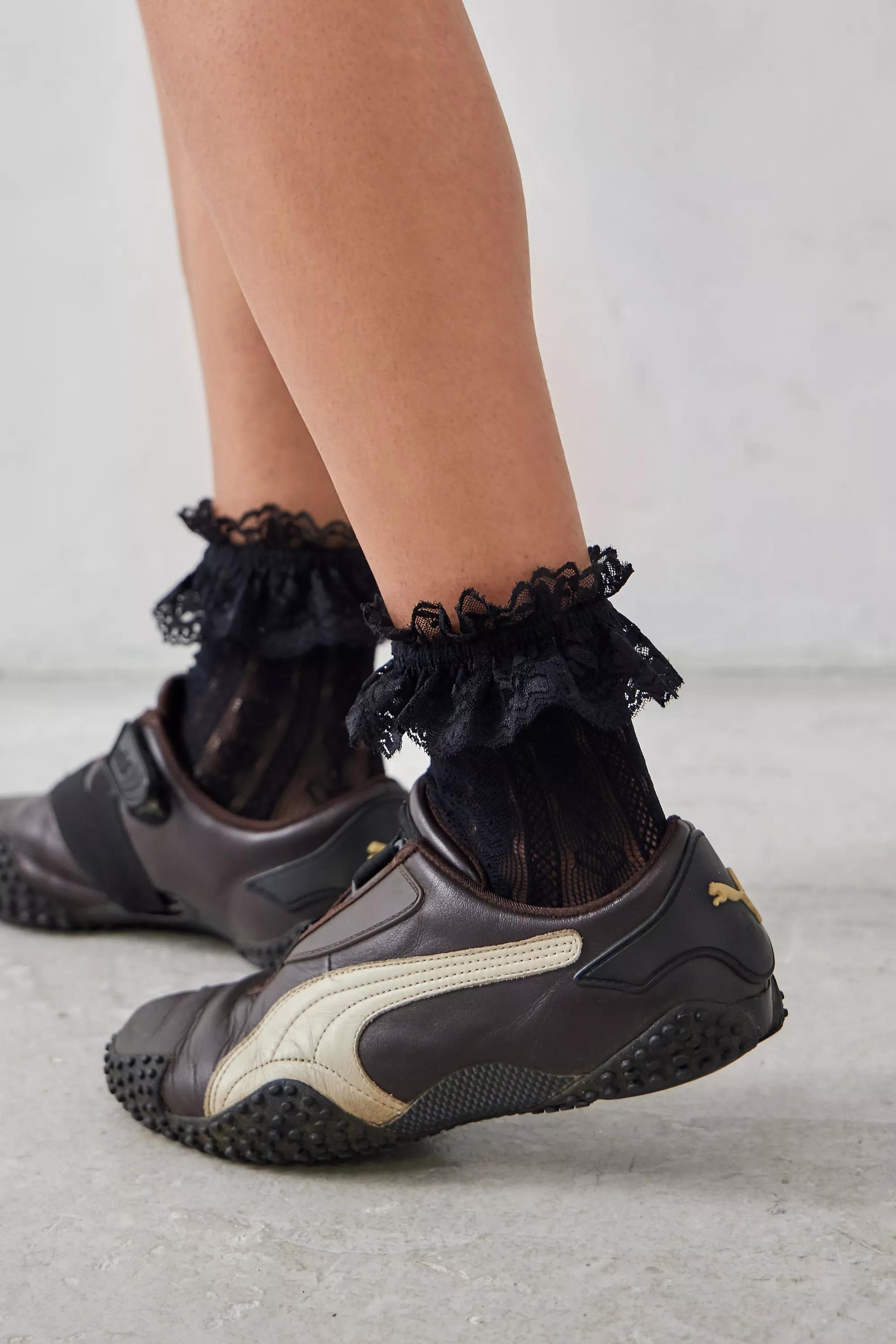 Black Out From Under Heart Lace Ruffle Socks, , large image number 0