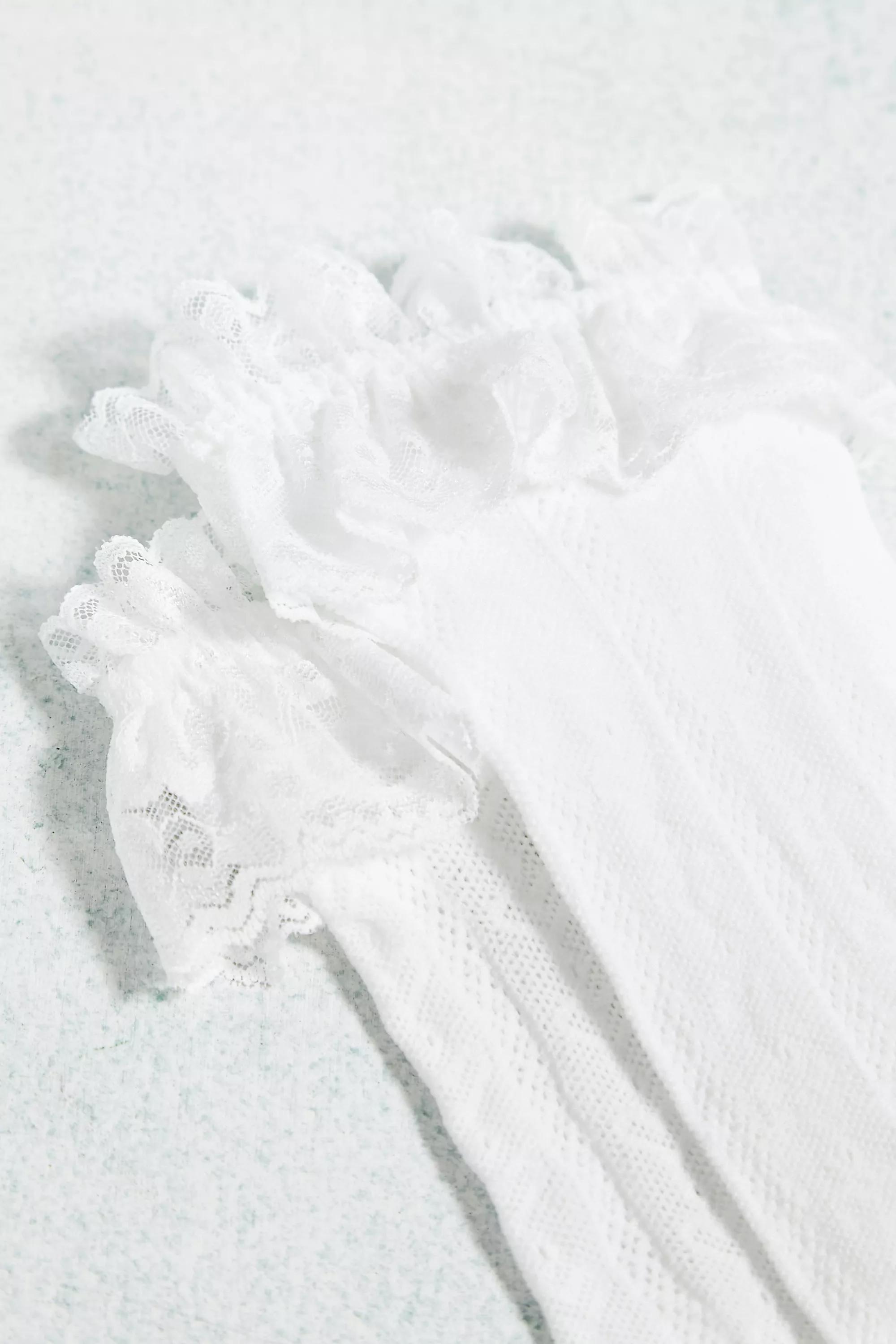 White Out From Under Heart Lace Ruffle Socks, , large image number 2