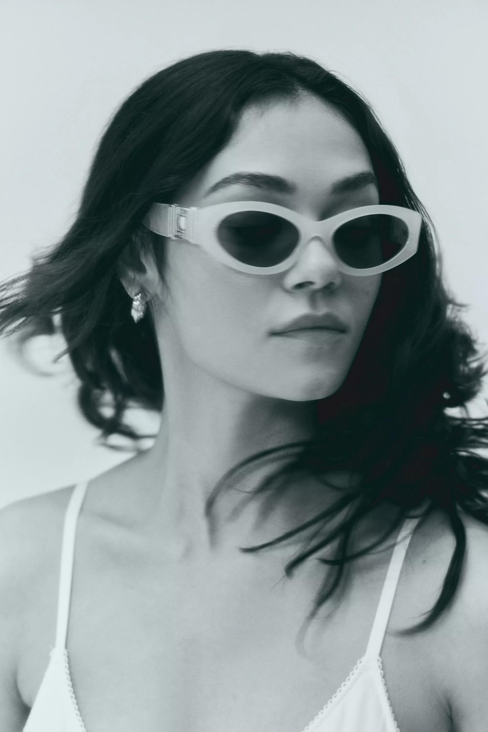 Cream Uo Sedona City Frame Sunglasses, CREME, large image number 4