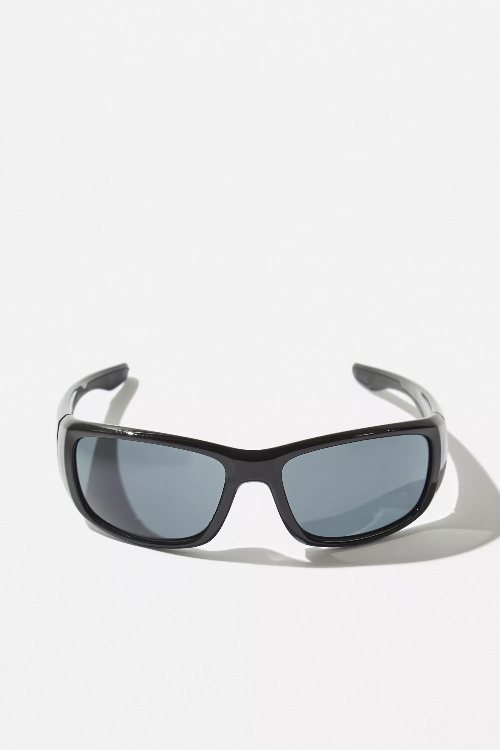 Black Saskia Sports Wrap Sunglasses, BLK, large image number 3
