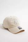 Urban Outfitters - Cream Ny Yankees Clean Up Cap