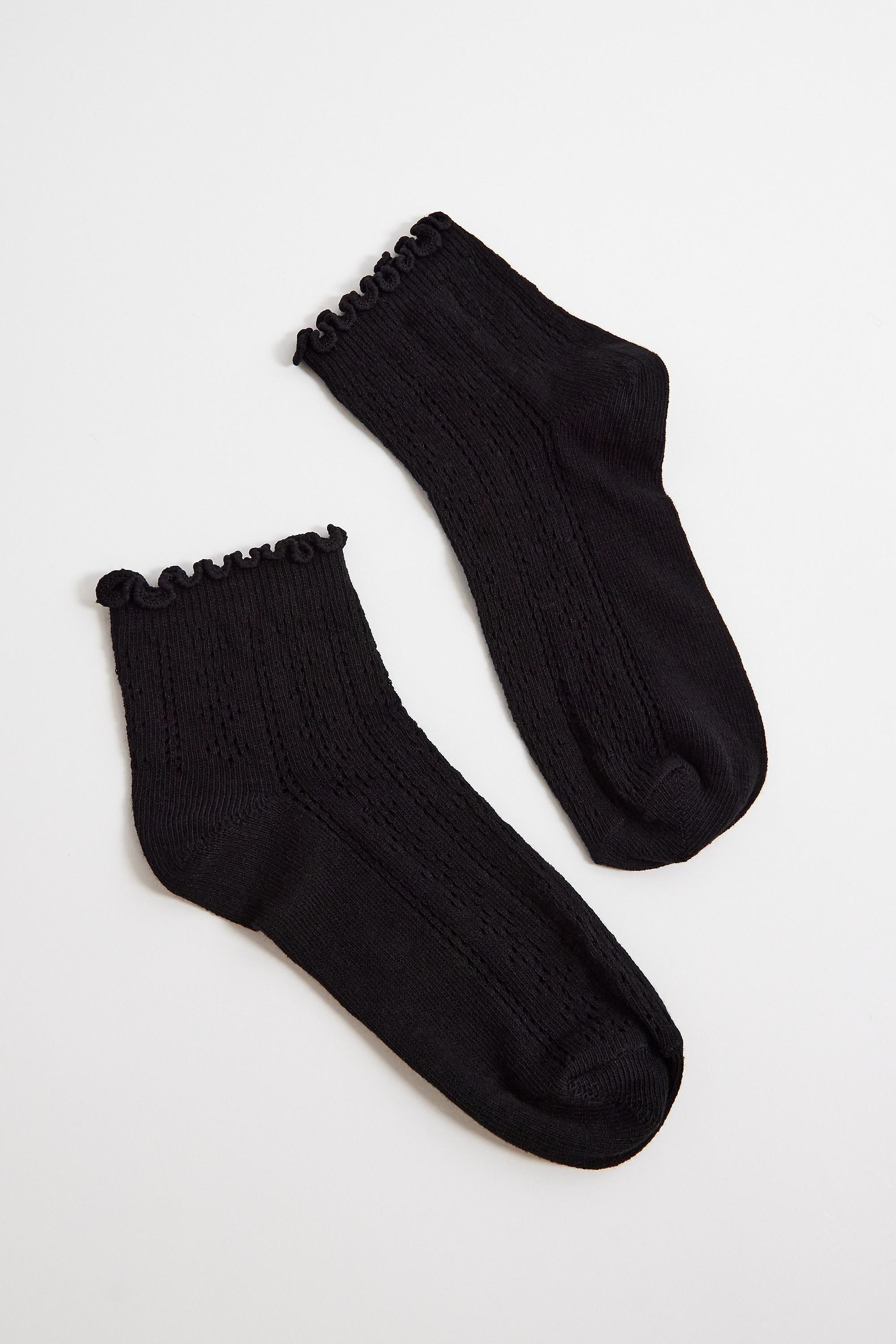 Black Out From Under Pointelle Lettuce-Edge Ankle Socks, BLK, large image number 2