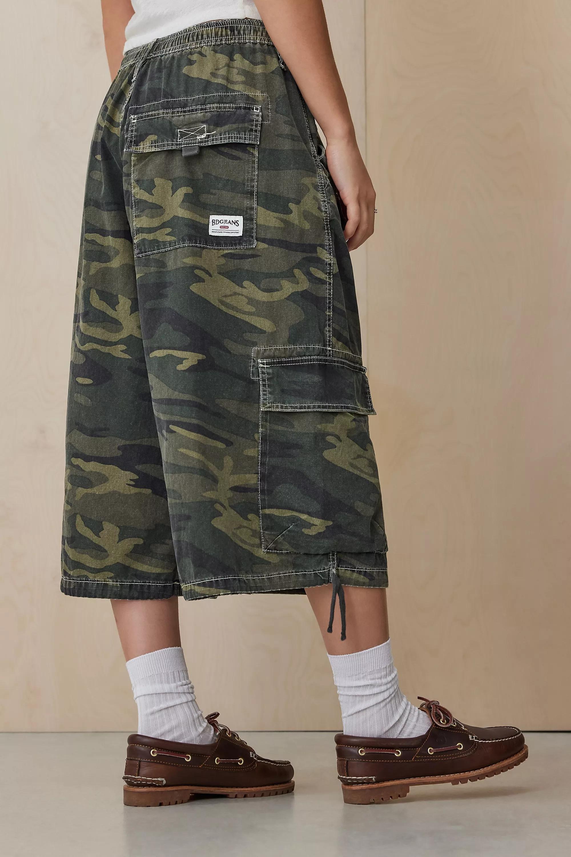 Khaki Detroit Camouflage Cropped Cargo Pants, , large image number 3