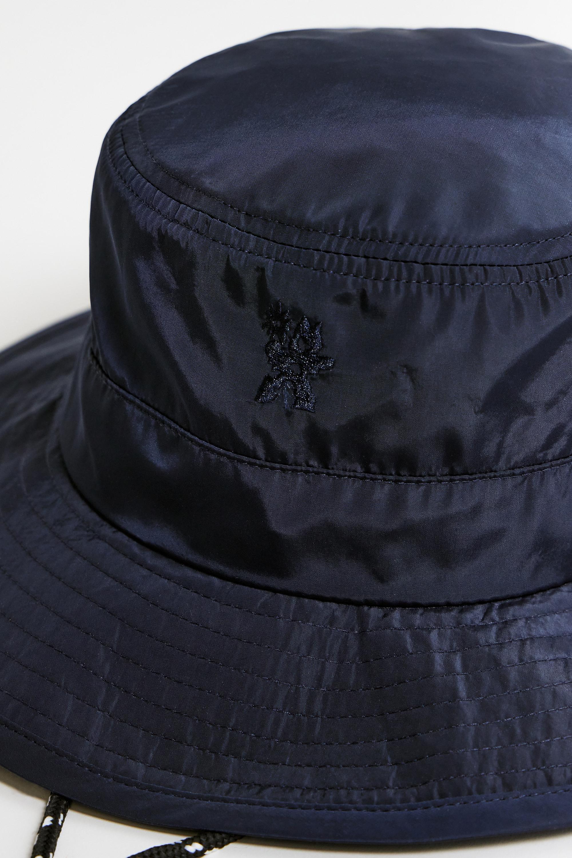 Navy UO Nylon Bucket Hat, NAVY, large image number 2
