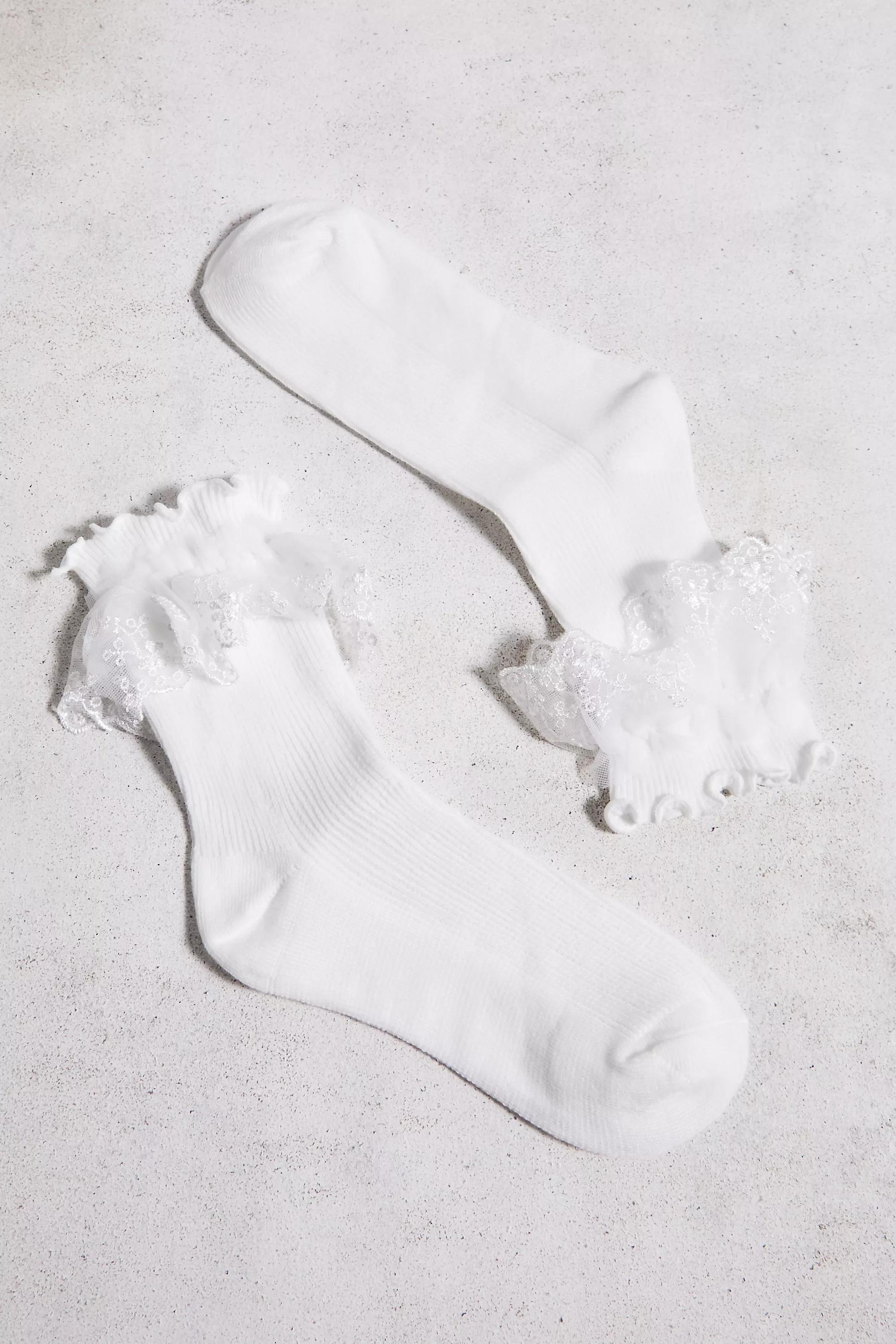 White Out From Under Ribbed Ruffle Socks, WHT, large image number 1