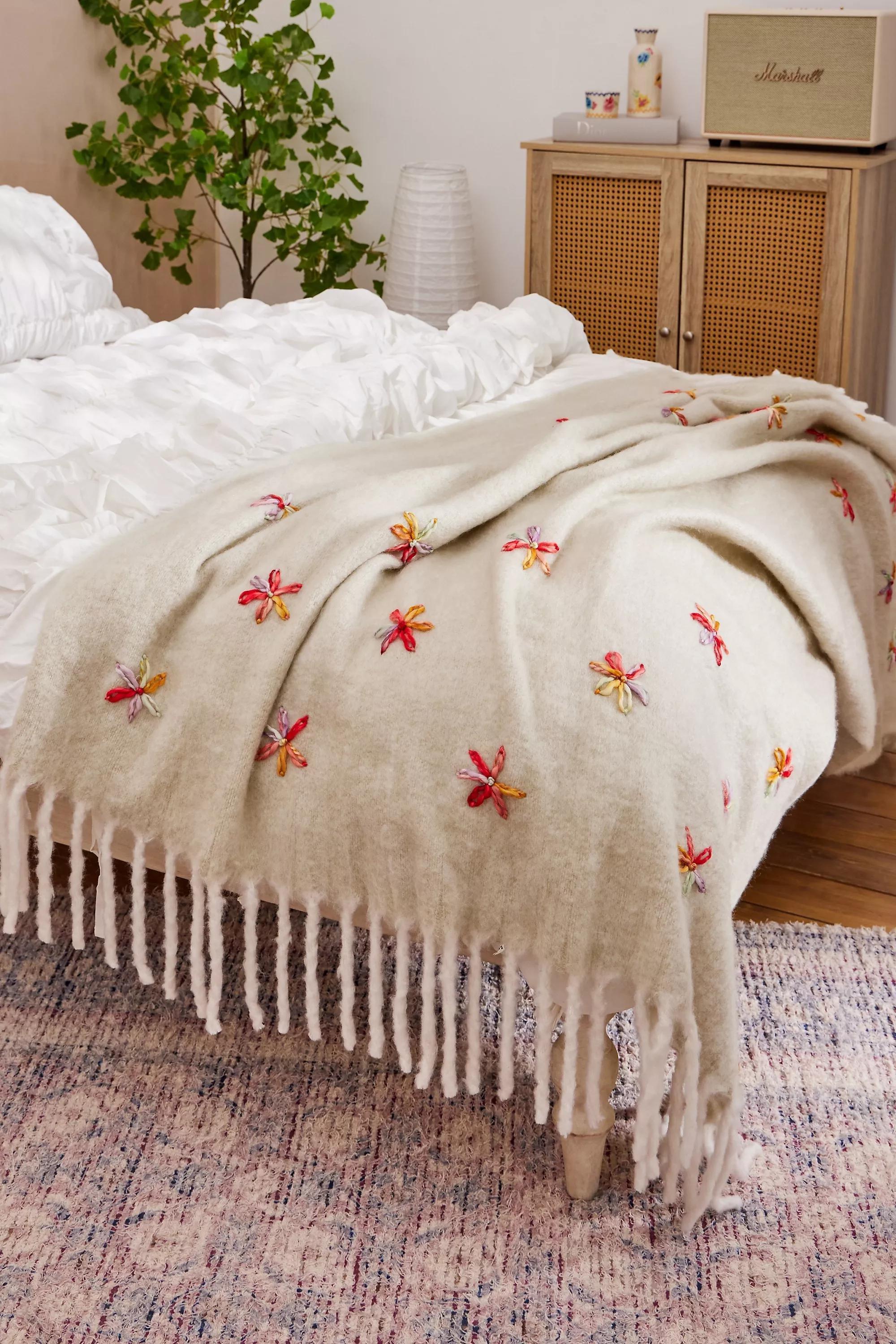 Beige Floral Embellished Cosy Blanket, NEUTR, large image number 1