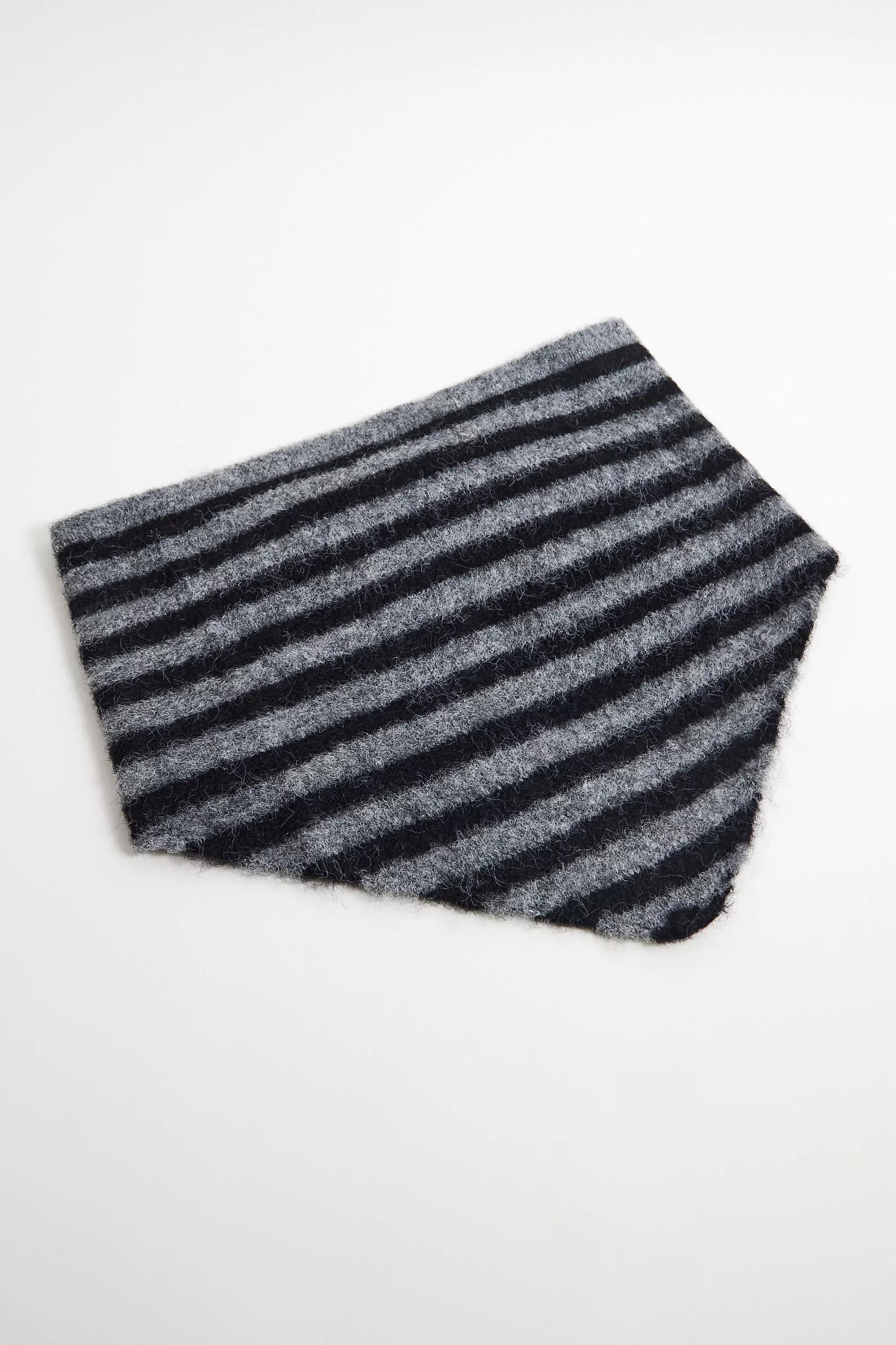 Grey Uo Triangle Neck Scarf, ASSORT, large image number 3