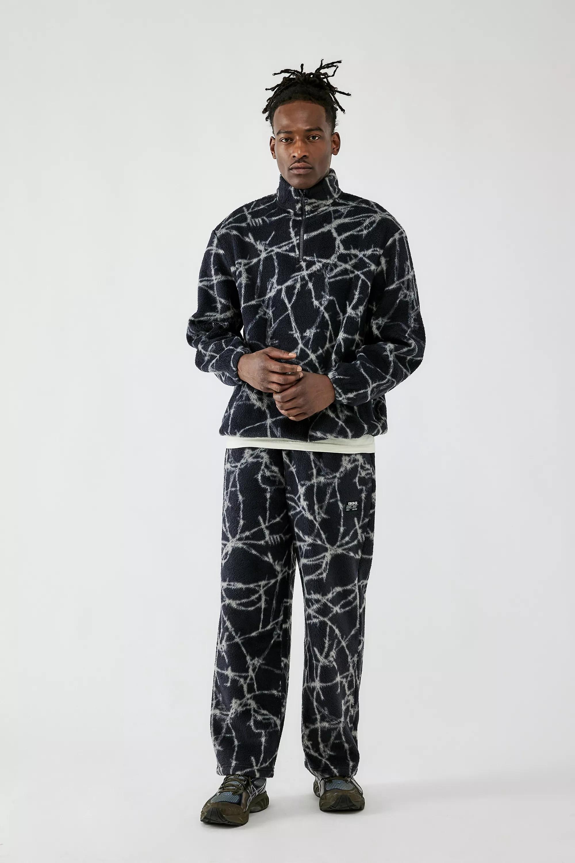 Black Uo Barbed Wire Fleece Pullover, , large image number 4