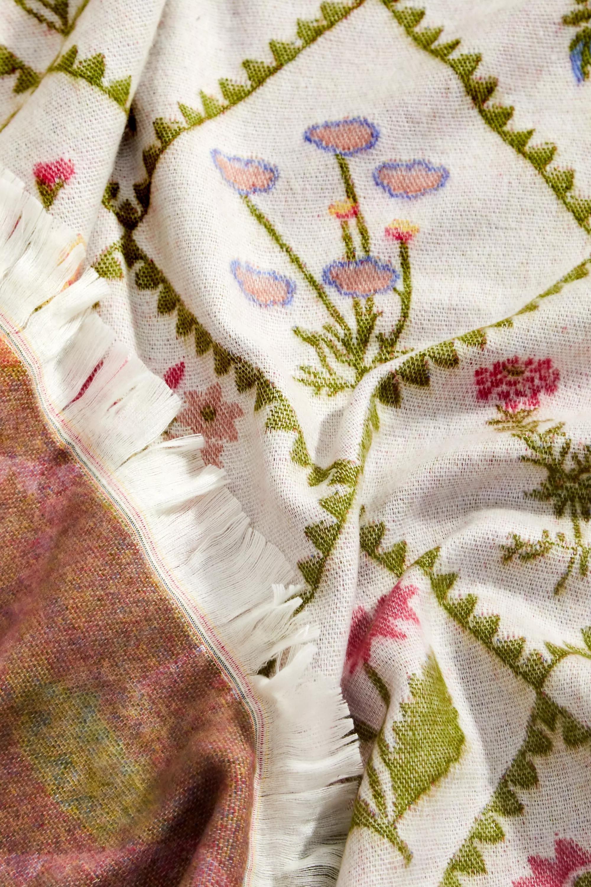 Multicolour Vintage Wildflower Throw Blanket, ASSORT, large image number 2