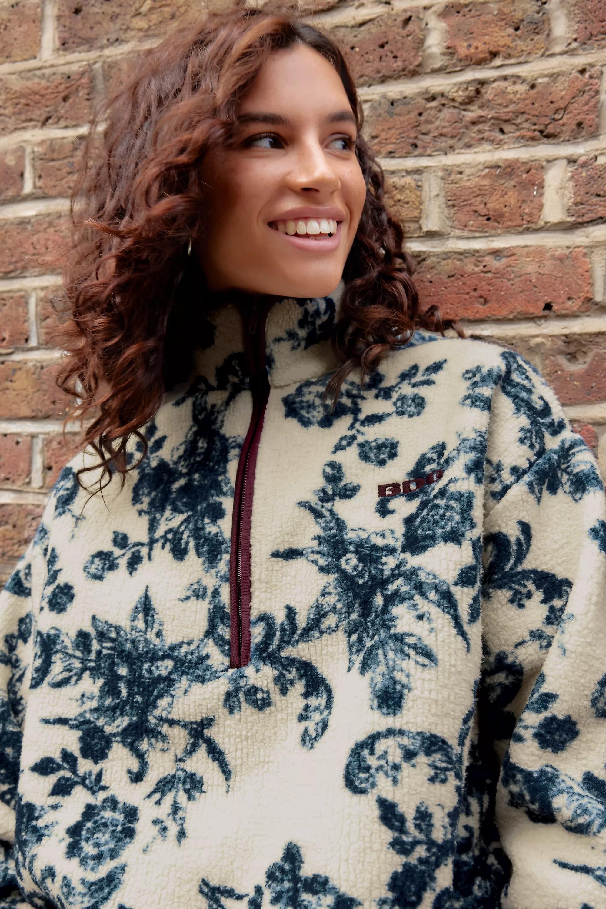 Blue UO Tapestry Fleece, , large image number 0