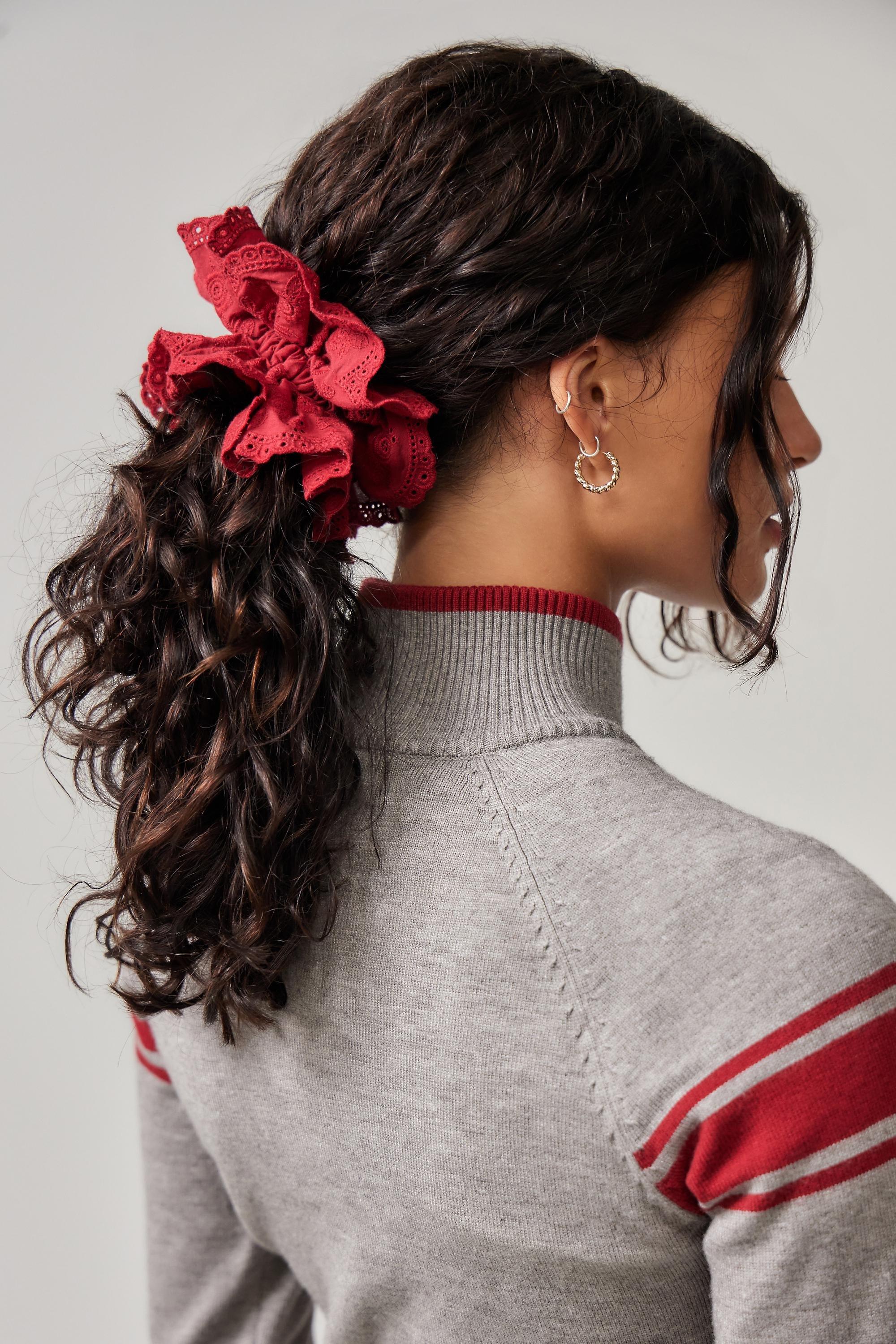 Red UO Lace Scrunchie, RED, large image number 0