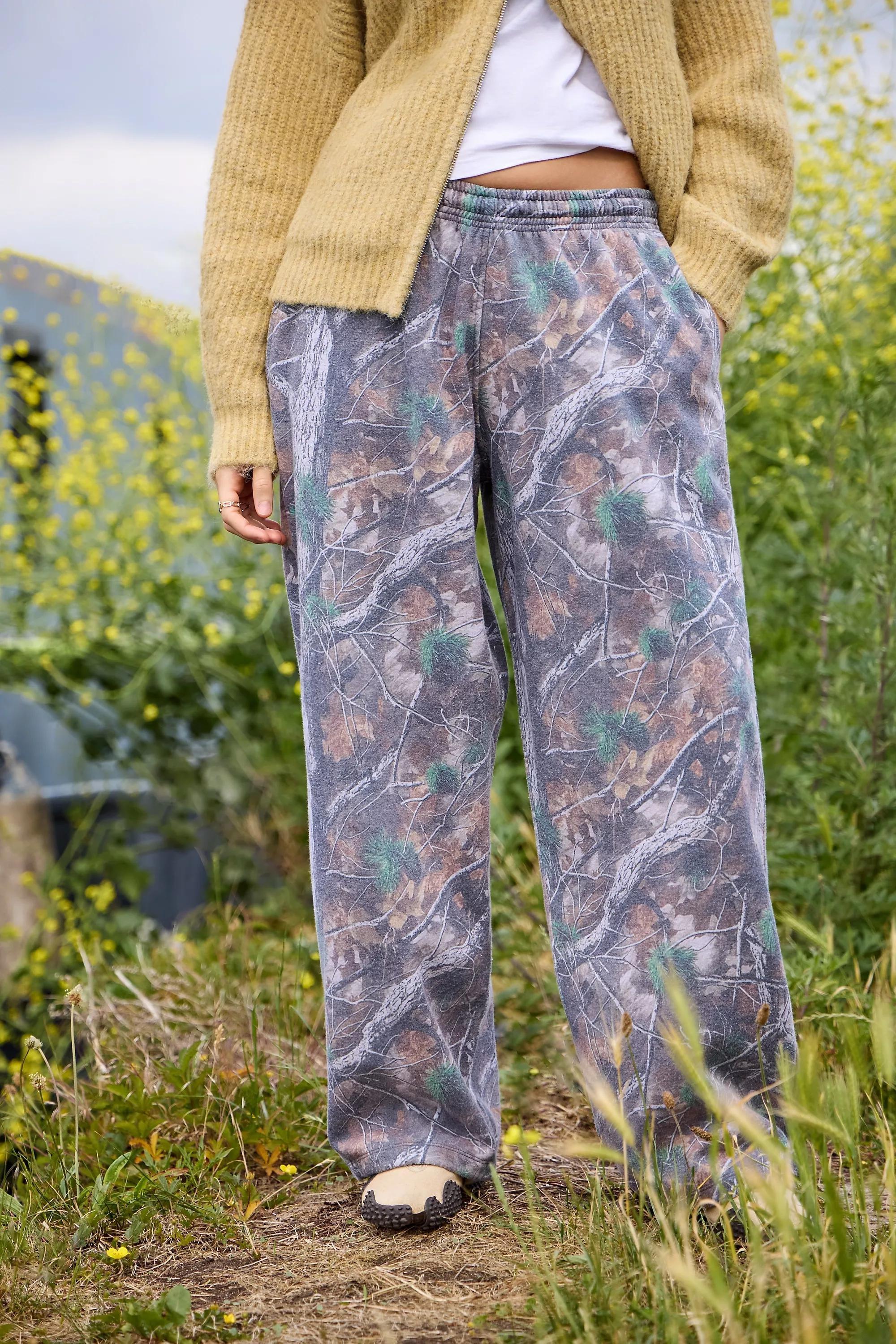 Green Bdg Hunter Camo Baggy Jogger, , large image number 1