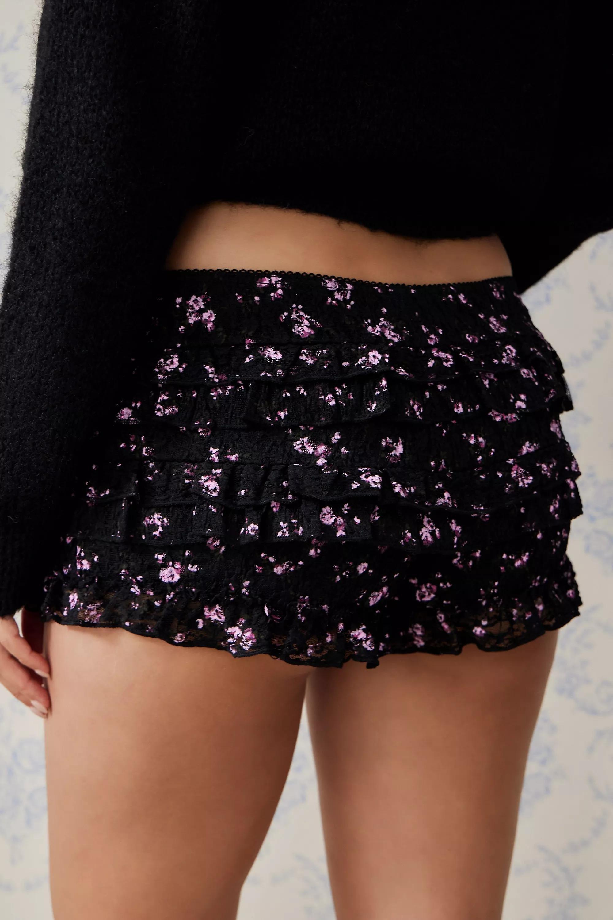 Black Uo Laced Mini Shorts, , large image number 3