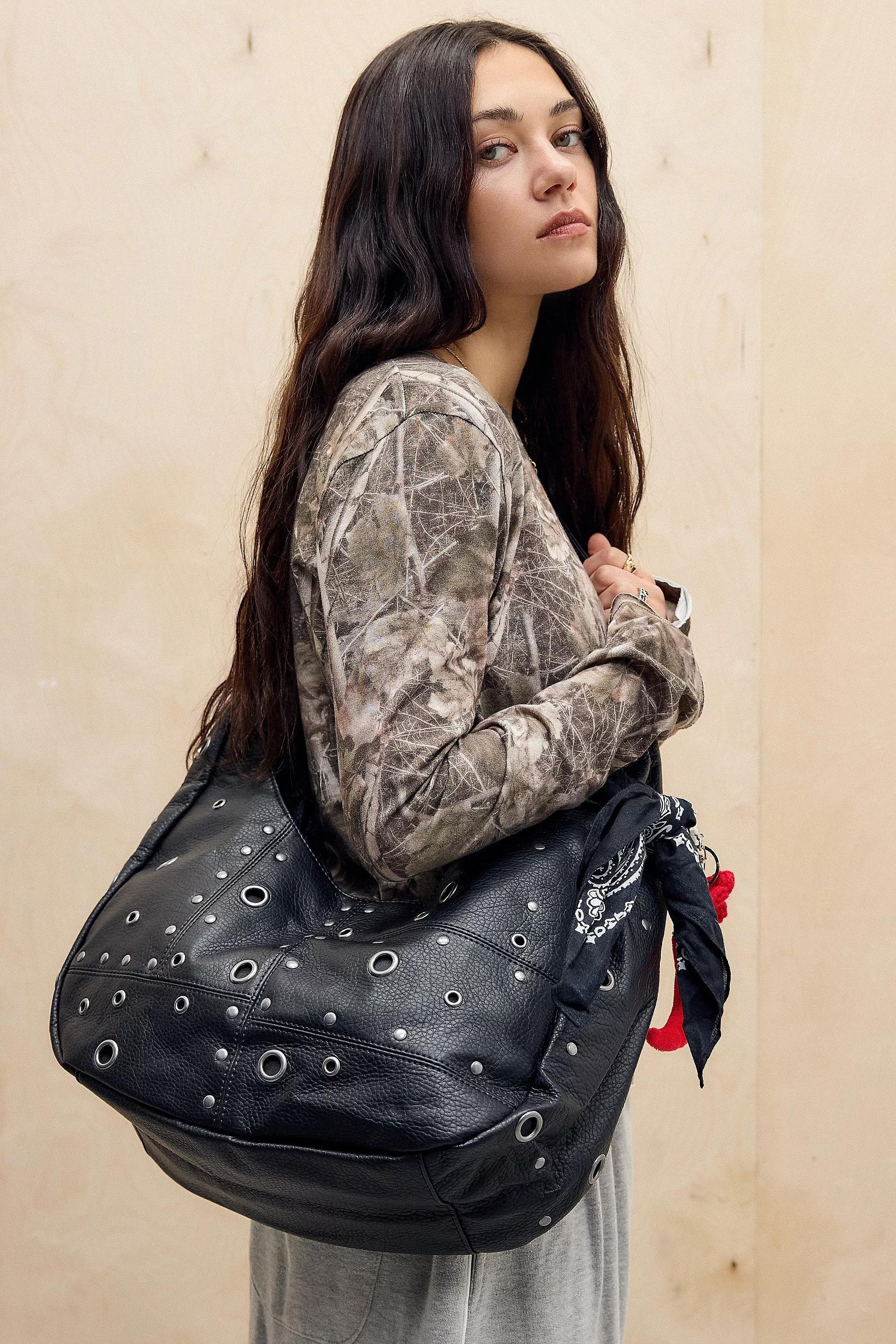 Black Uo Faux Leather 90S Eyelet Slouch Bag, BLK, large image number 1