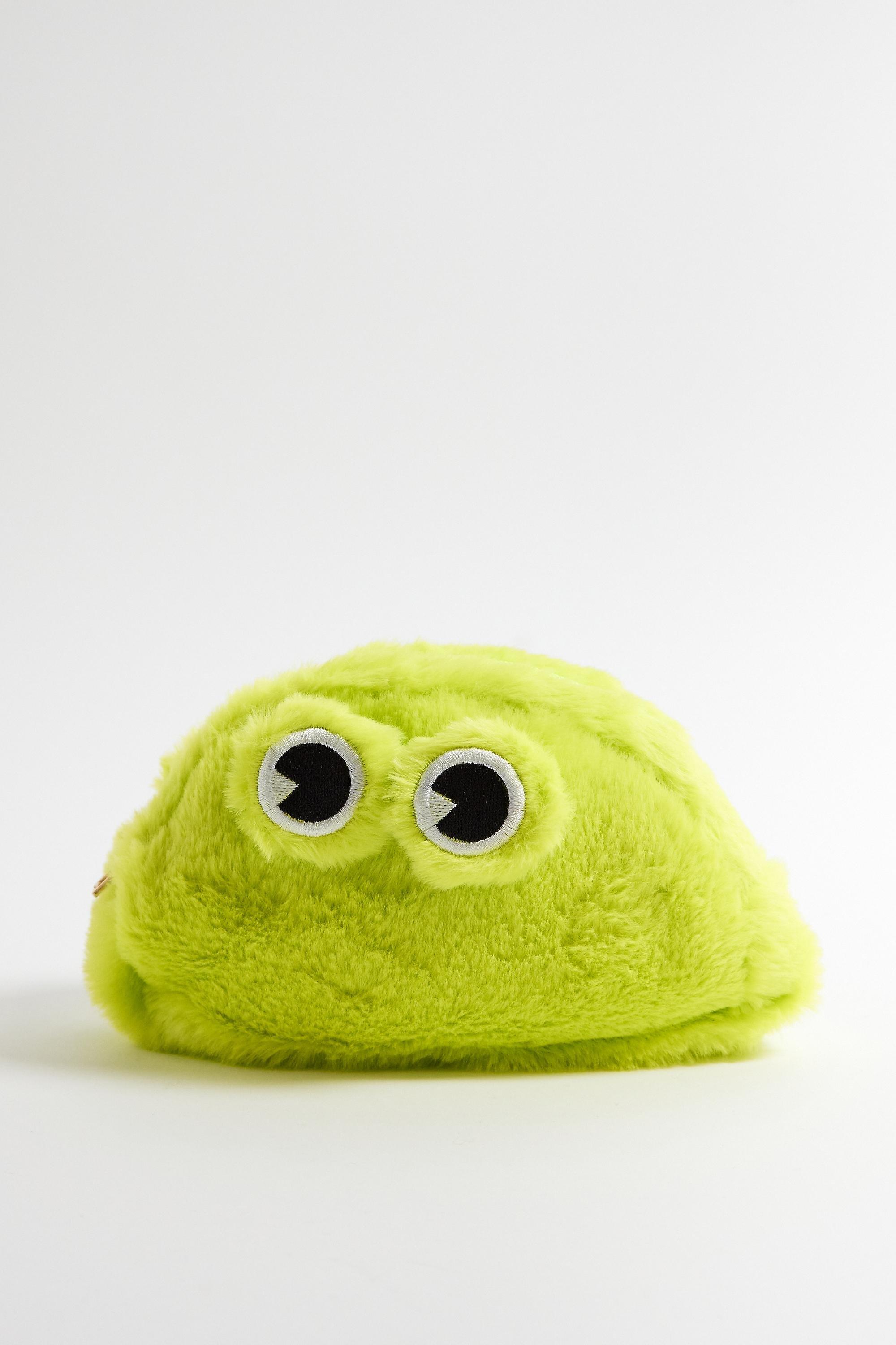 Green Uo Novelty Frog Faux Fur Makeup Bag, GRN, large image number 0